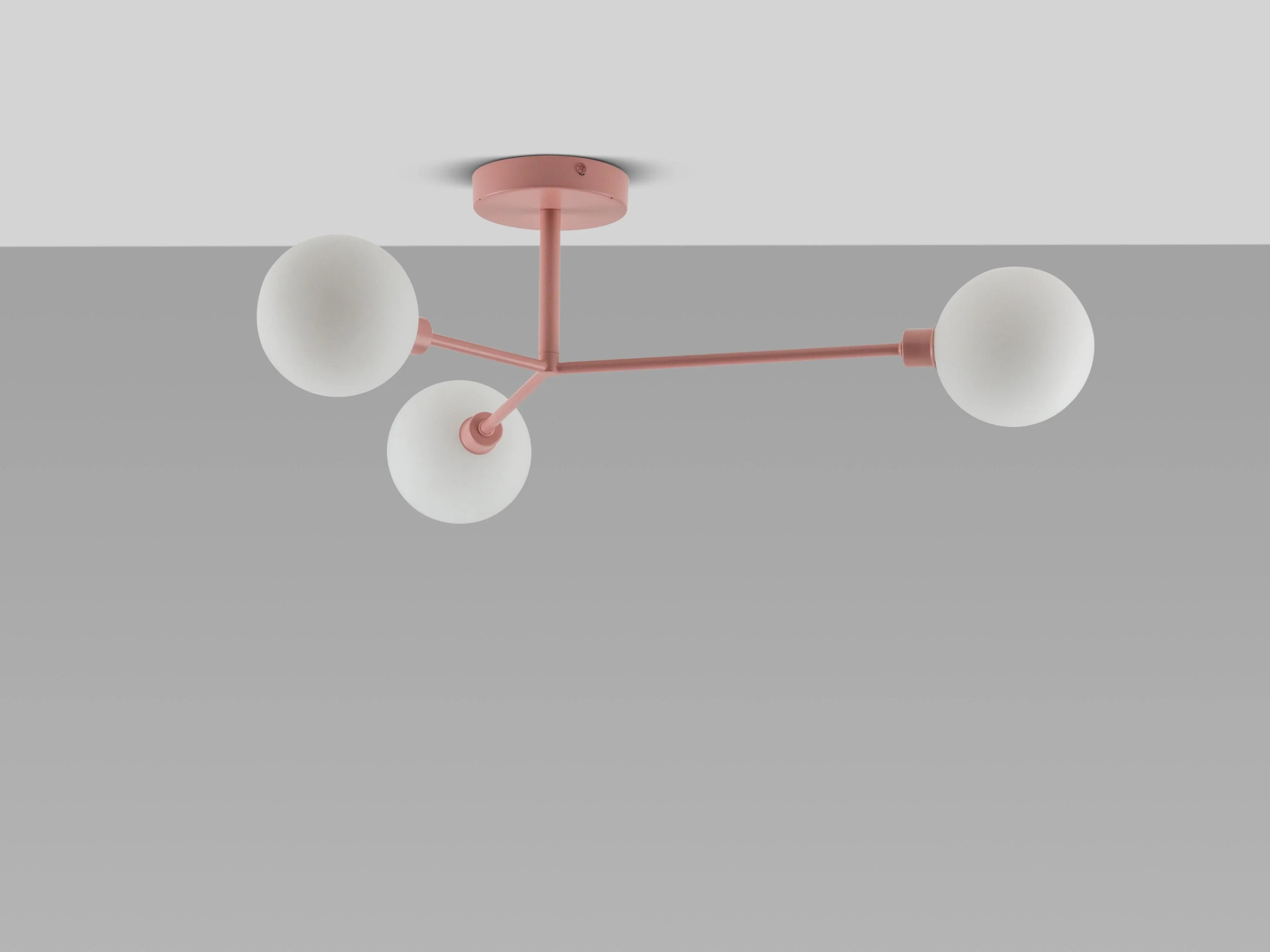 Plafoniera roz cu 3 lumini