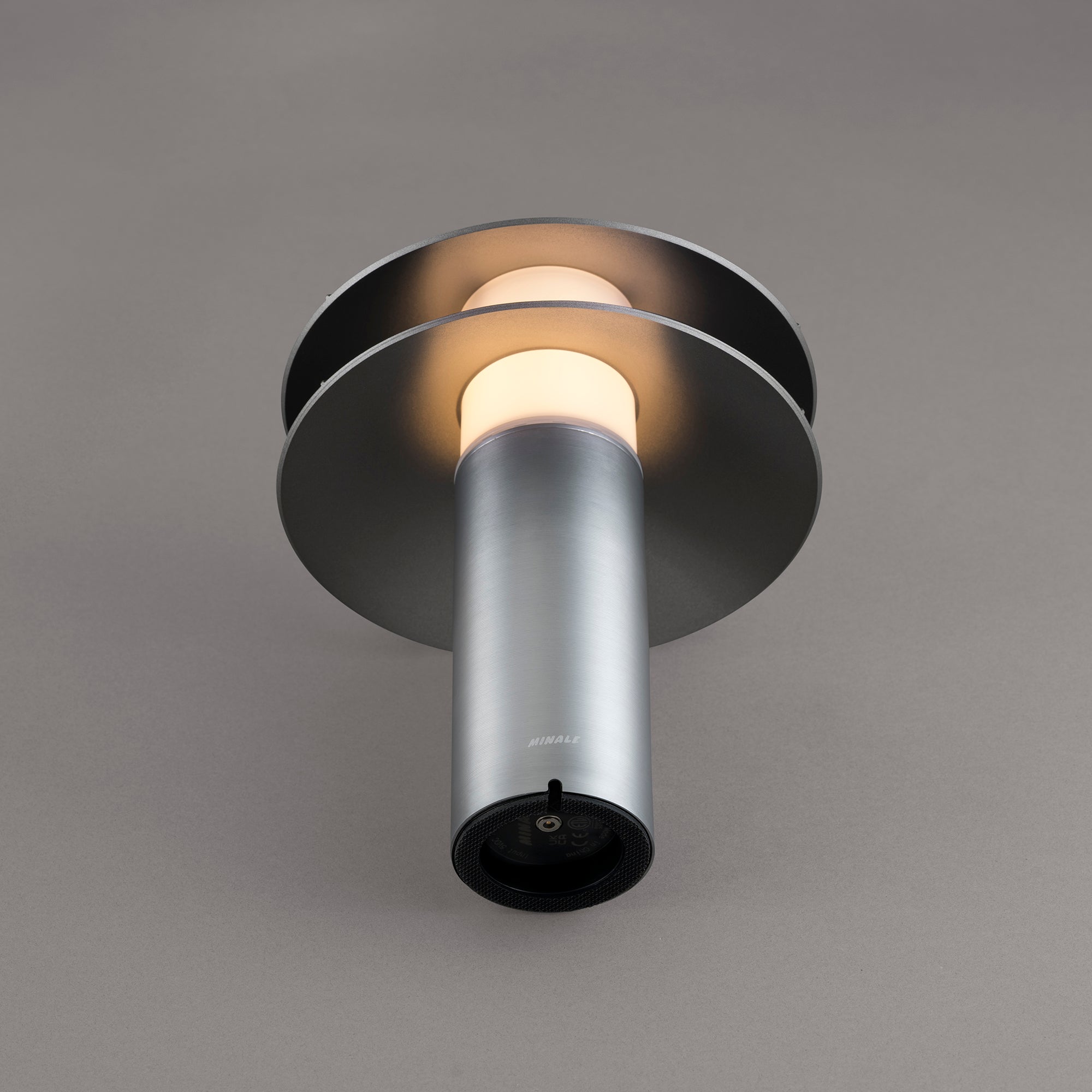 Minale veioză portabilă 2Shades | aluminiu, alamă | reîncărcabilă USB, interior și exterior
