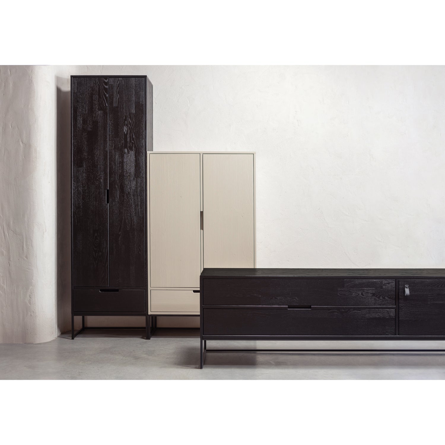 WOOOD dulap perete SILAS | Ash | Negru | 210x60x36 cm