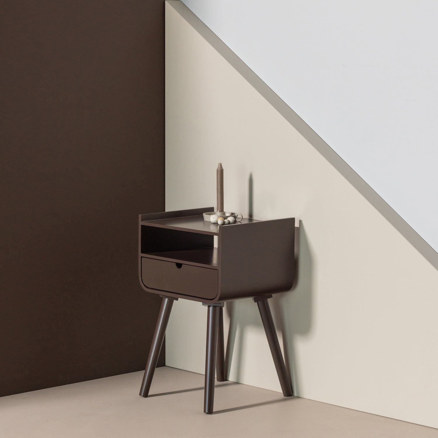WOOOD noptiera NILS NIGHTSTAND/SIDE | PAL | Maro inchis | 54x36x30 cm