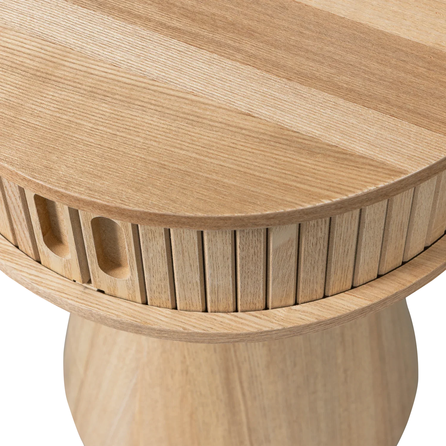 KARRI NIGHTSTAND ROUND WOOD NATURAL