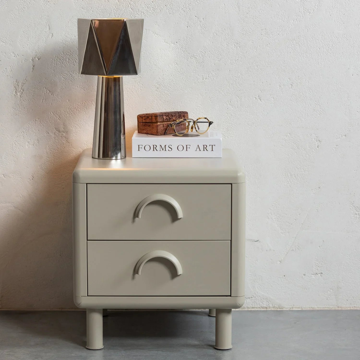 RUNE DRESSER/NIGHT STAND 2 DRAWERS METAL SAND