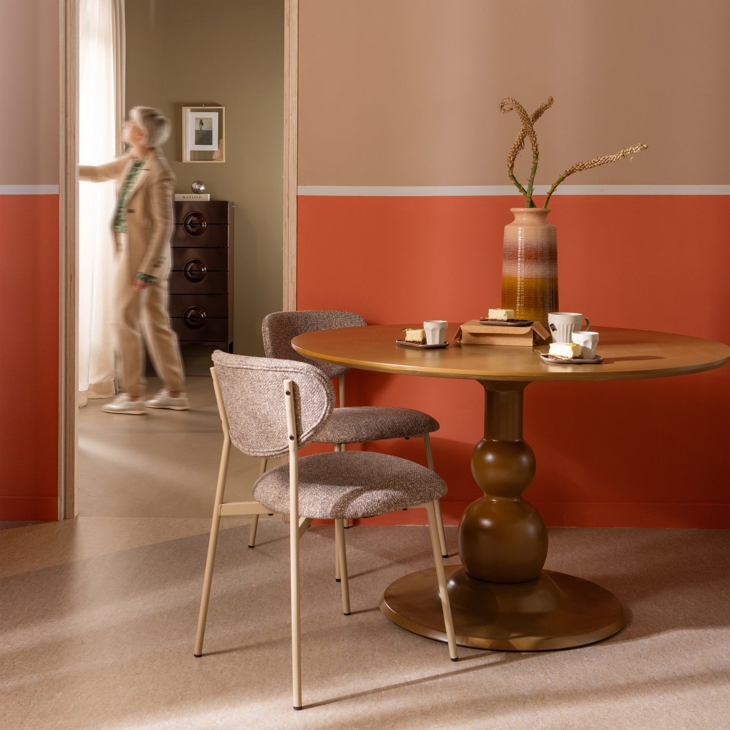 BLANCO DINING TABLE O120CM MANGO WOOD HONEY YELLOW