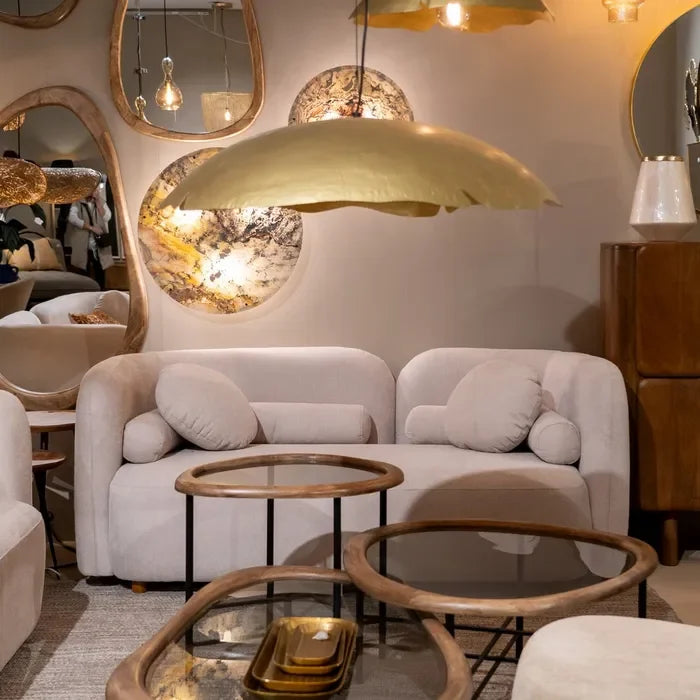 Canapea 2 locuri din lemn și țesătură bej – design modern și compact