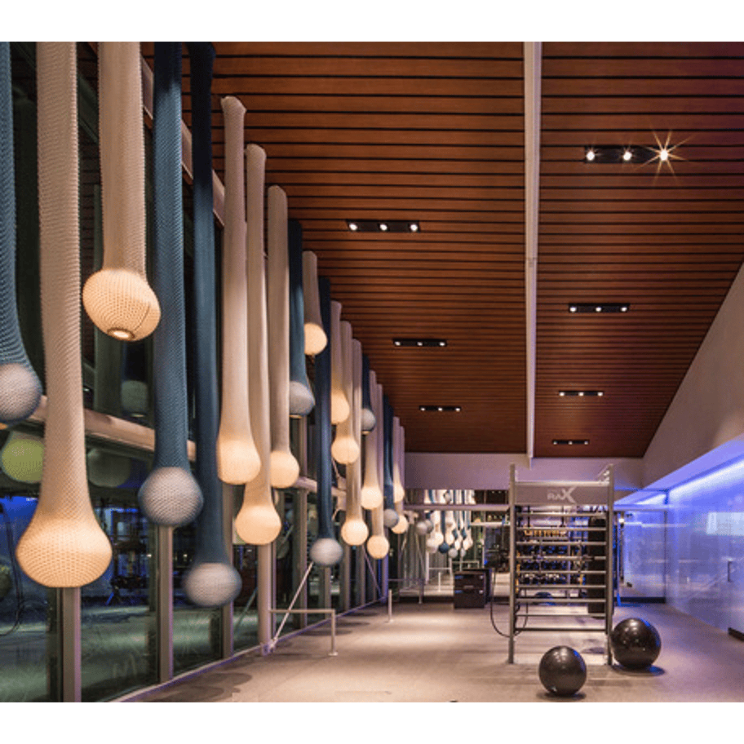 Ariel Zuckerman Lampa Pendant Knitted | Acril și Pâslă Tricotată | Albastru Pale, Albastru, Mustar, Turcoaz, Alb, Gri, Roșu | LED 30-50cm