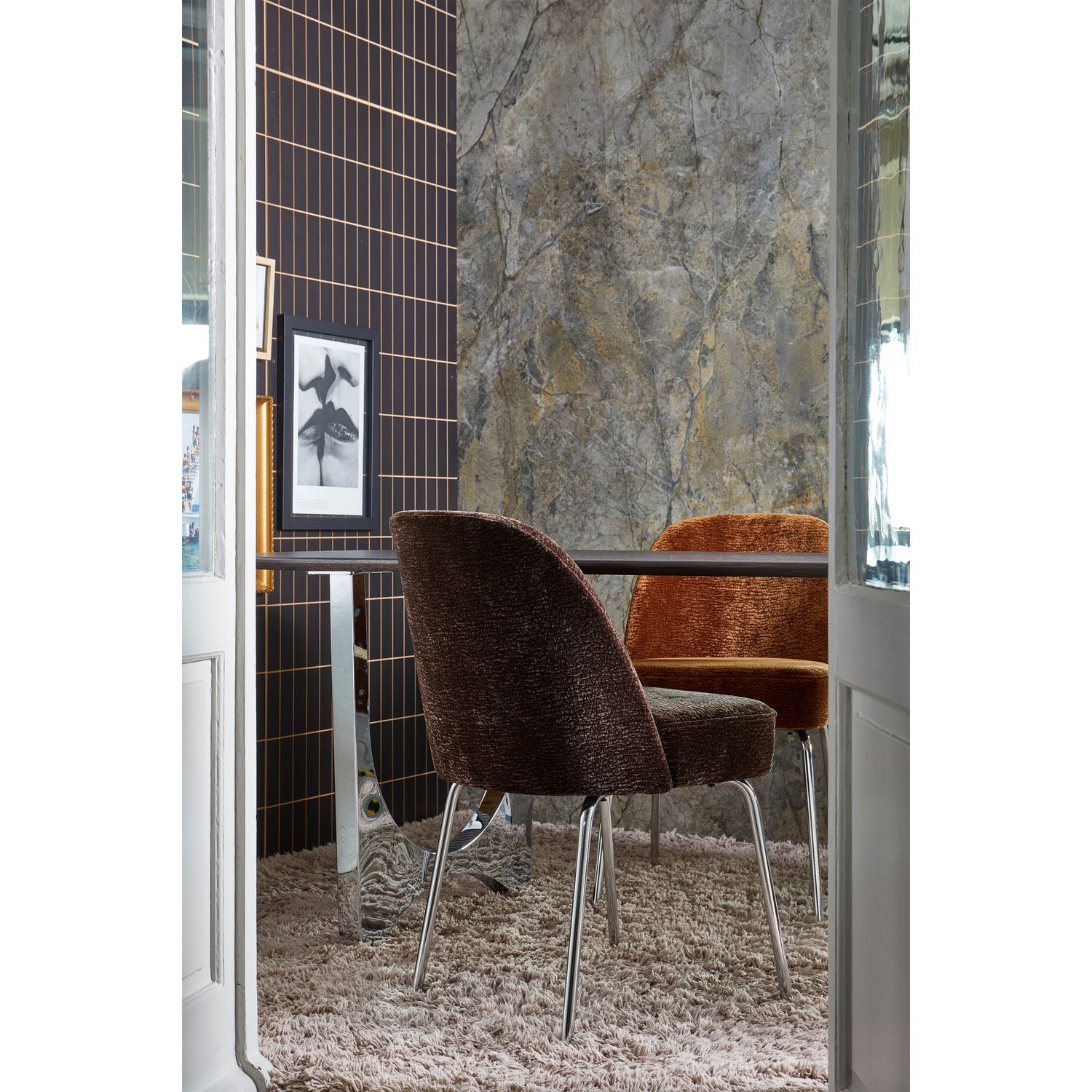 WOOOD scaun dining VOGUE | 100% Pes | Maro inchis | 83x50x57 cm