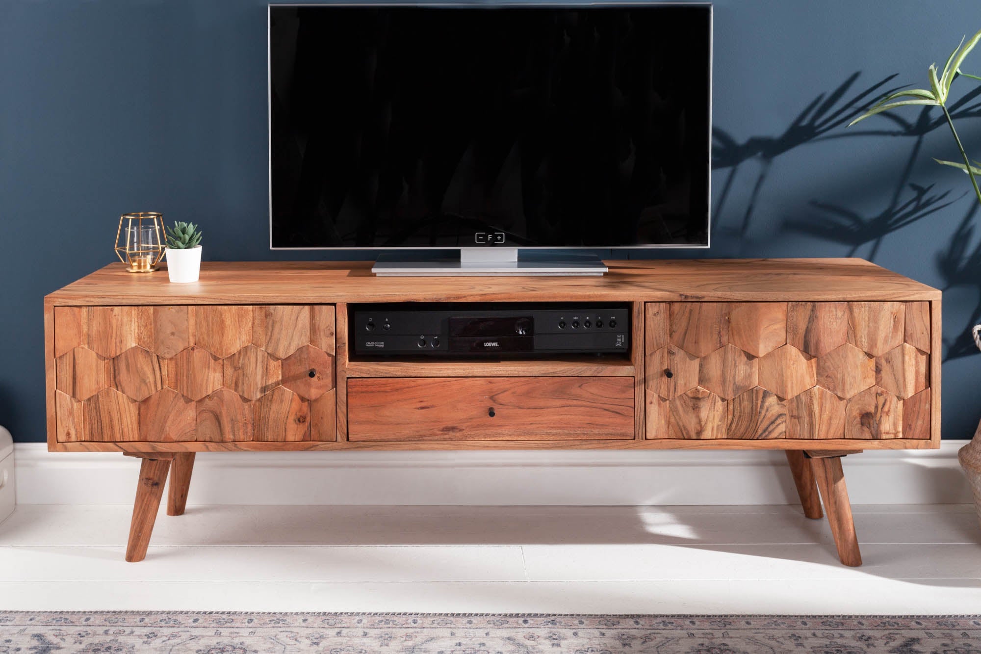 Invicta Comodă TV TV - 140cm | Acacia | 140x45x35 cm