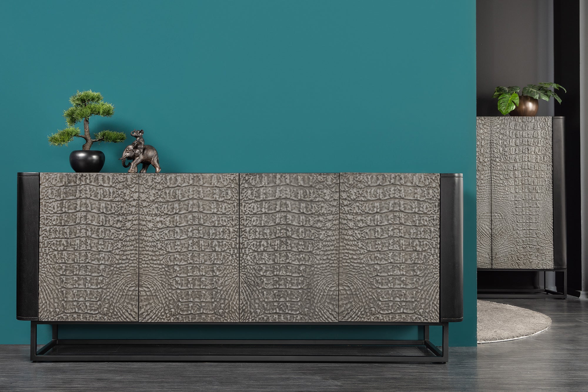 Invicta Comodă CROCO - 180cm | Mango, Negru | 177x75x38 cm