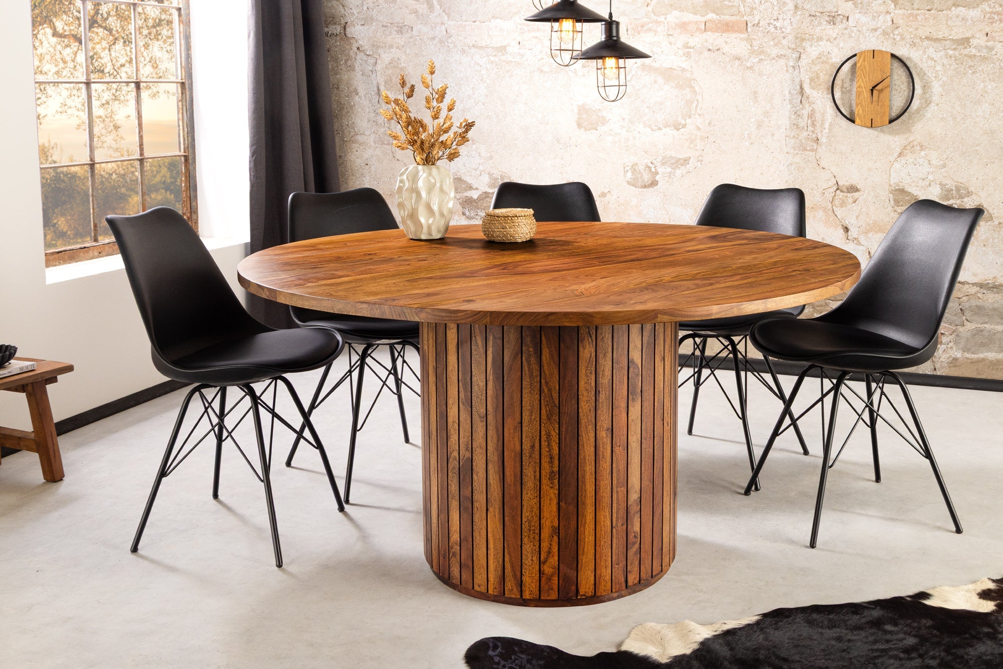Invicta Masă dining TRES CHIC - 140cm | Sheesham, Maro | 140x76x140 cm