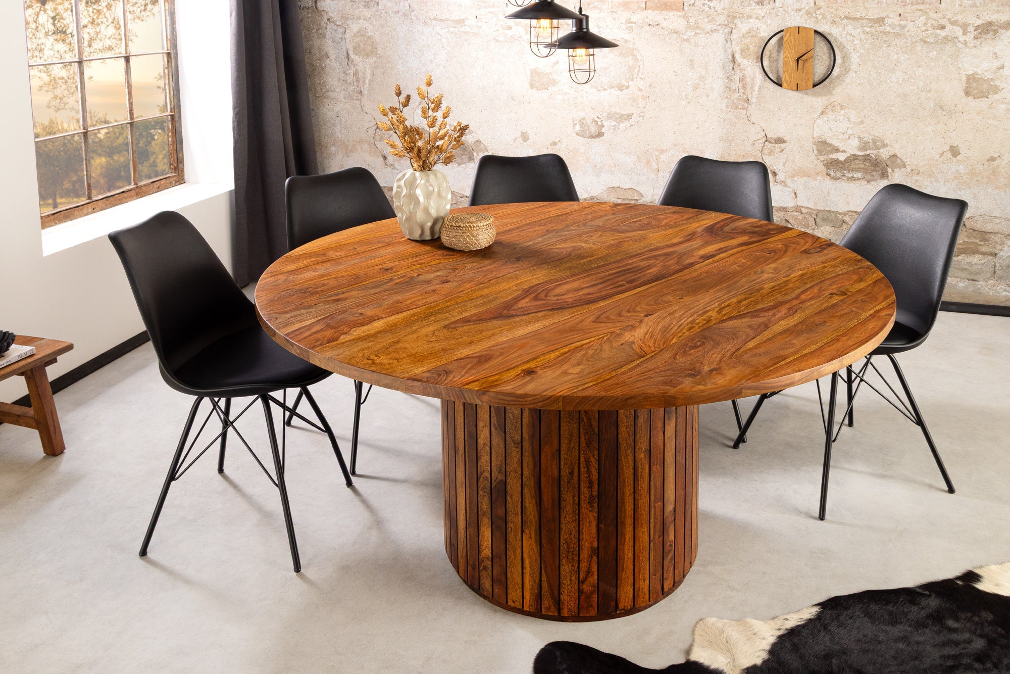 Invicta Masă dining TRES CHIC - 140cm | Sheesham, Maro | 140x76x140 cm