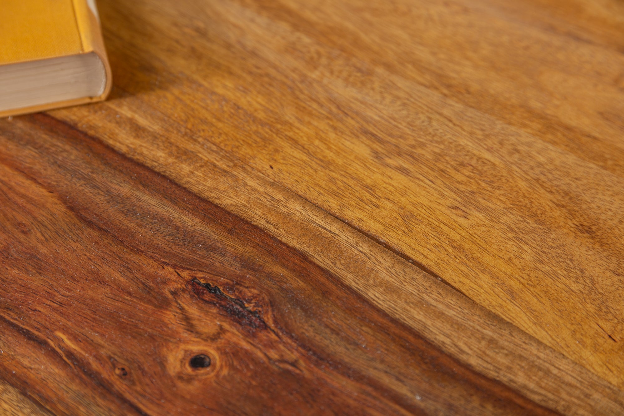Invicta Masă dining MAKASSAR - 120cm | Sheesham, Natural | 120x76x120 cm