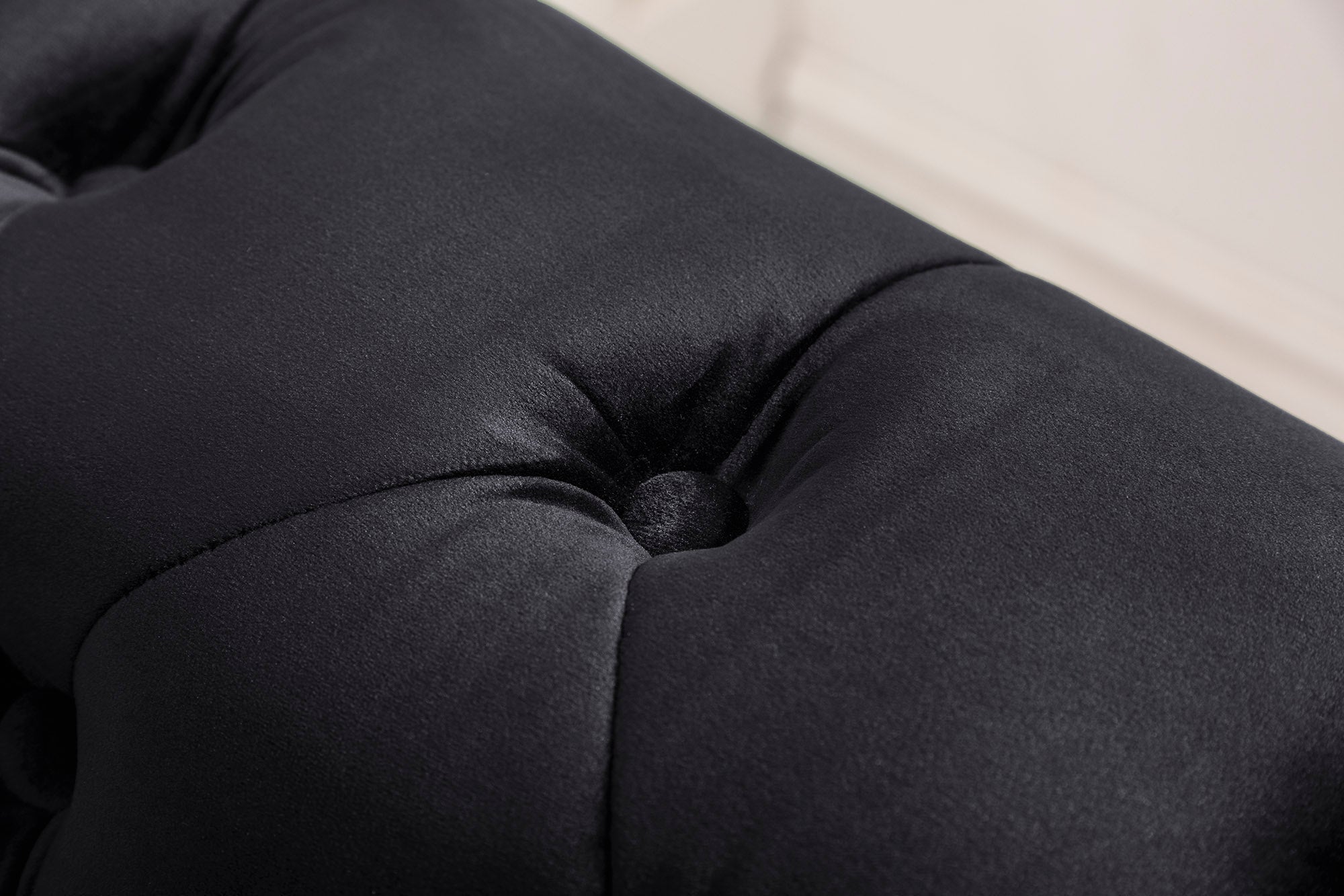 Invicta Canapea CHESTERFIELD - 205cm, 3 Locuri | Catifea, Negru | 205x73x85 cm