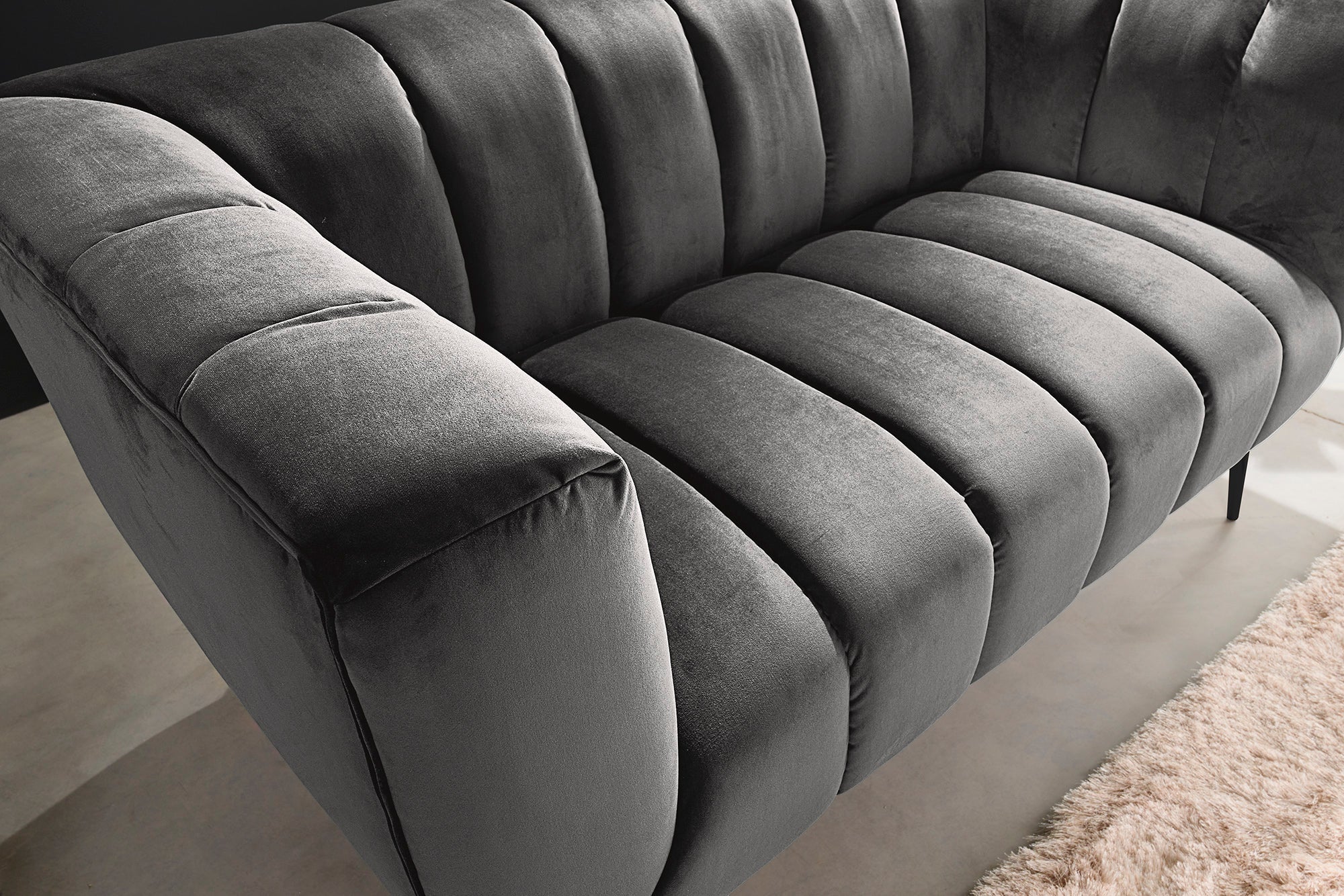 Invicta Canapea NOBLESSE - 165cm, 2 Locuri | Catifea, Negru | 165x78x90 cm