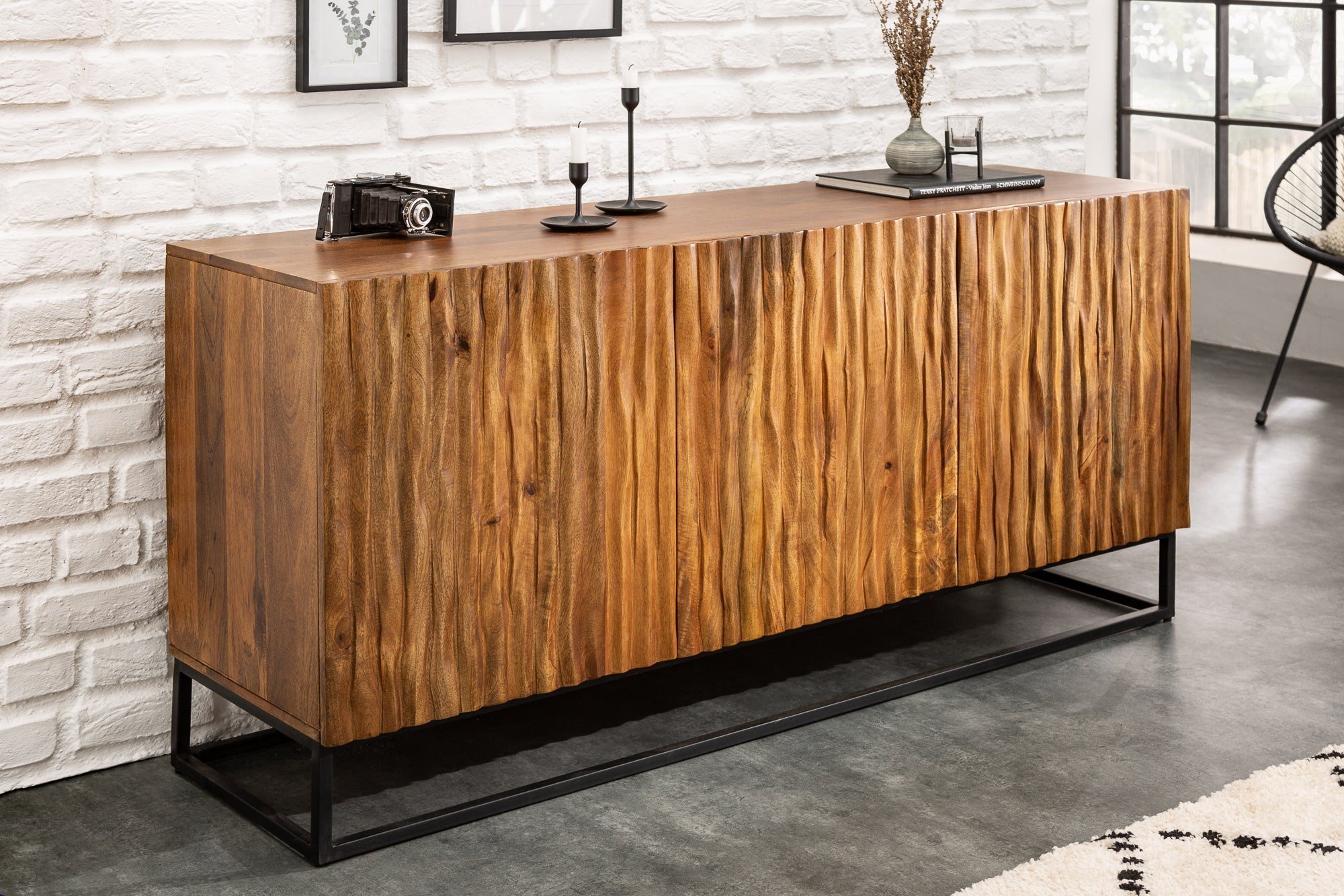 Invicta Comodă AMAZONAS - 160cm | Mango, Natural | 160x77x45 cm