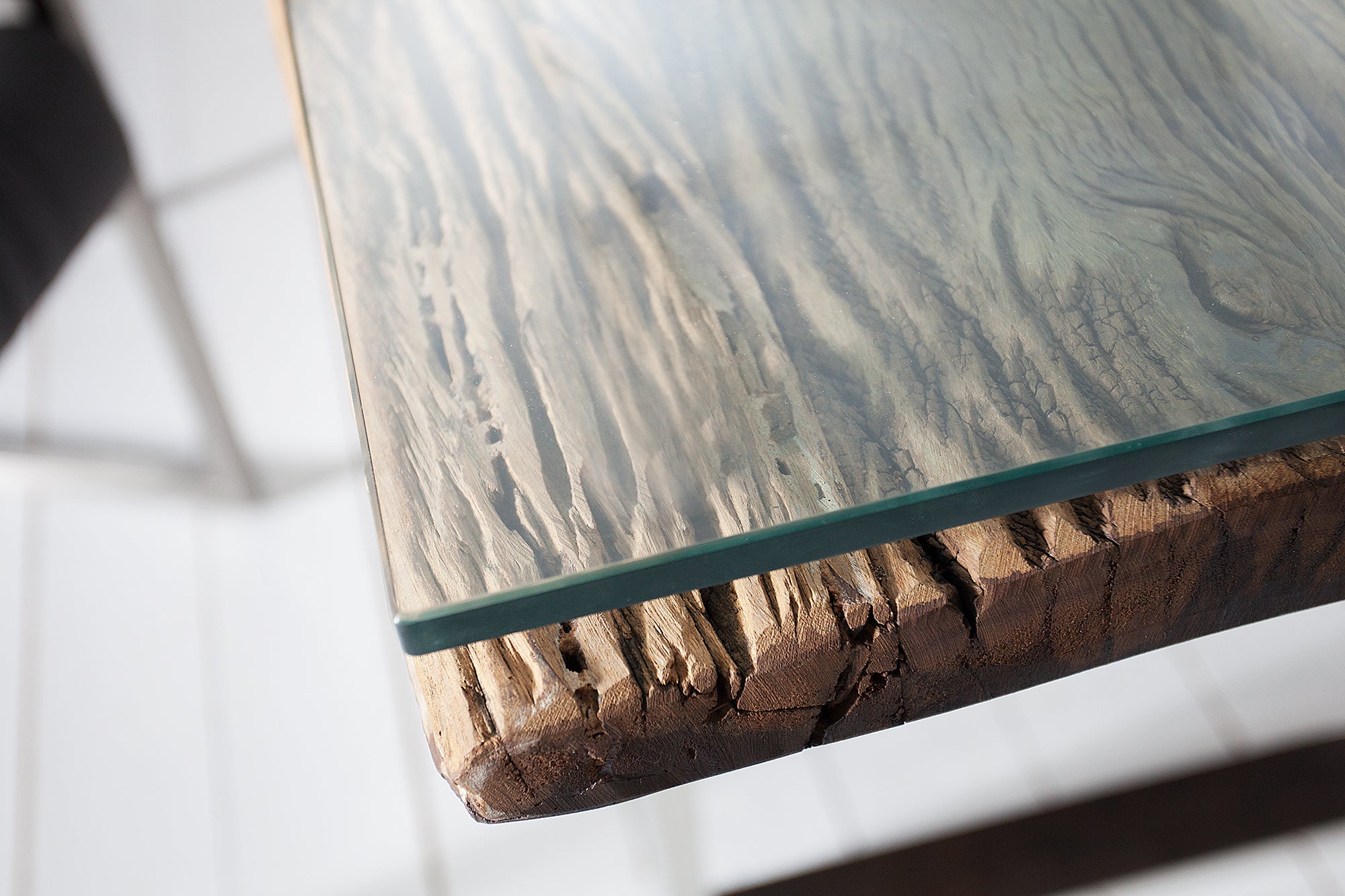 Invicta Masă dining EUPHORIA BARRACUDA - 240cm | Sticlă | 240x75x100 cm