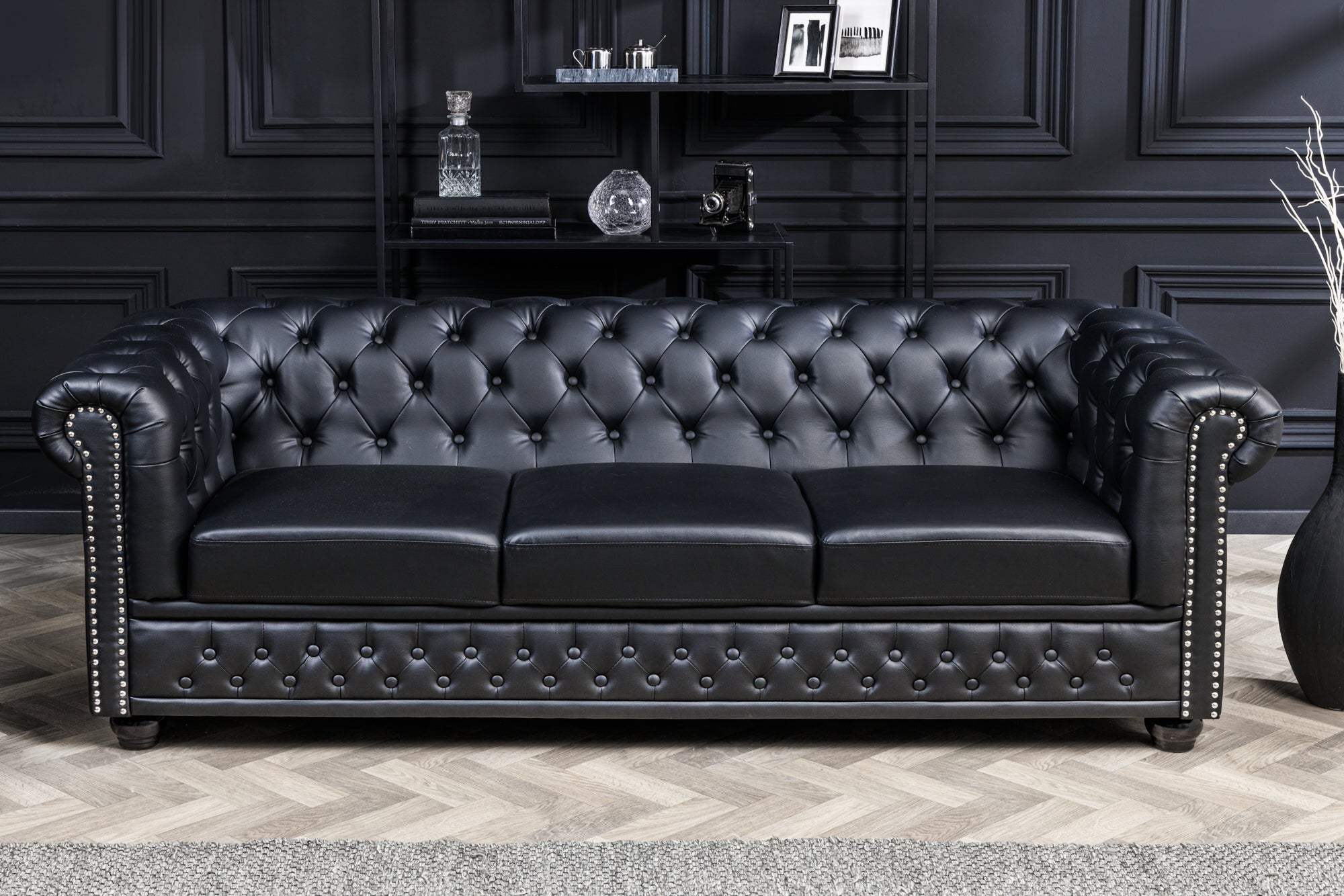 Invicta Canapea CHESTERFIELD - 205cm, 3 Locuri | Negru | 205x73x85 cm