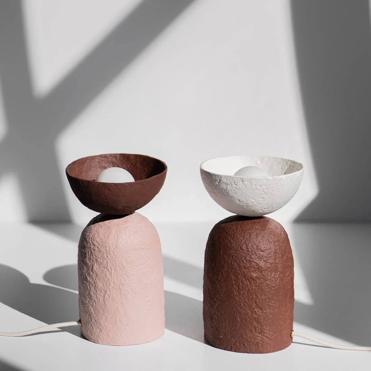 Luma – lampă sculpturală de masă cu lumină ambientală