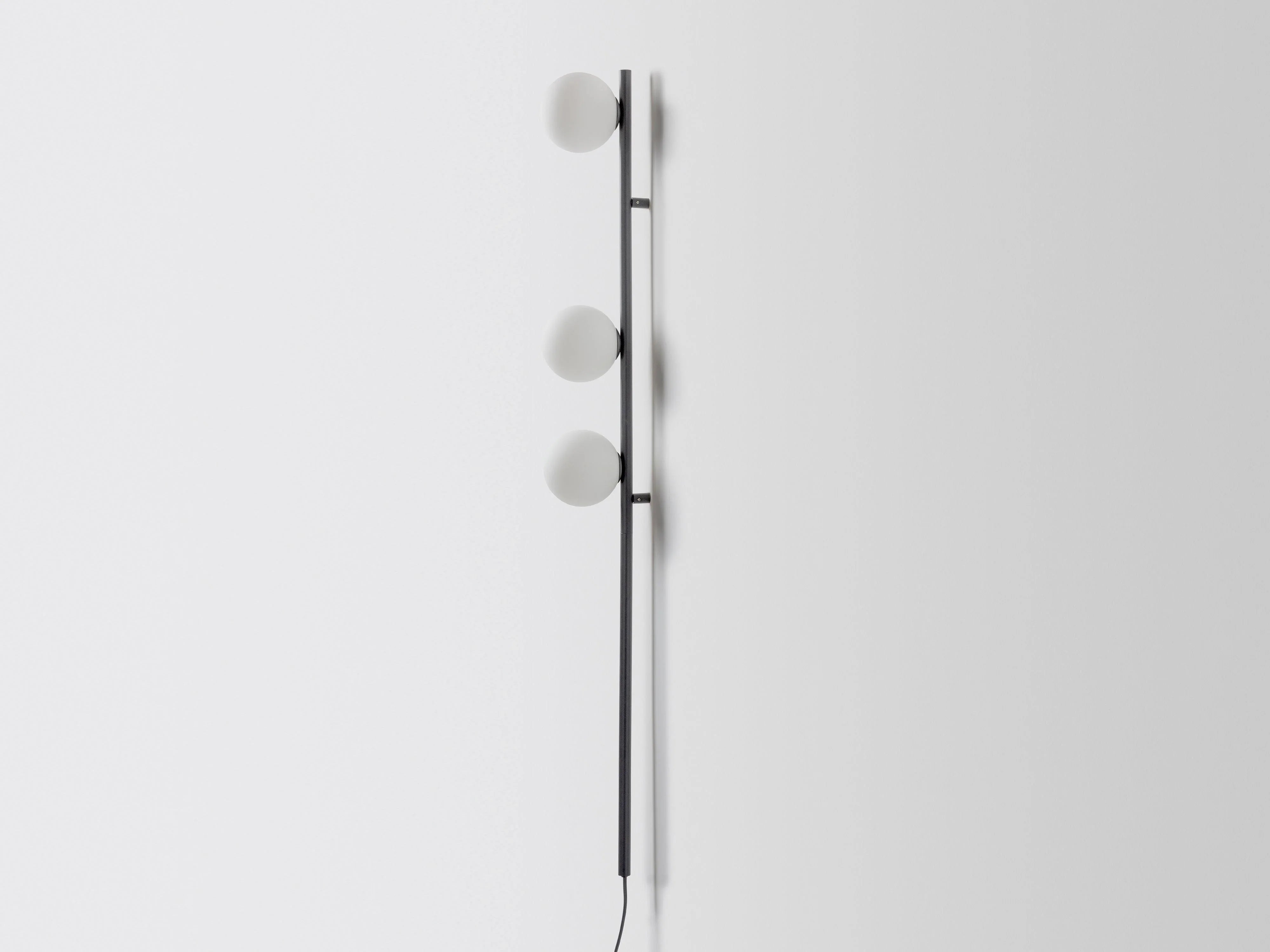 Aplic de perete cu bilă opal bar gri cărbune - PARIS14A.RO