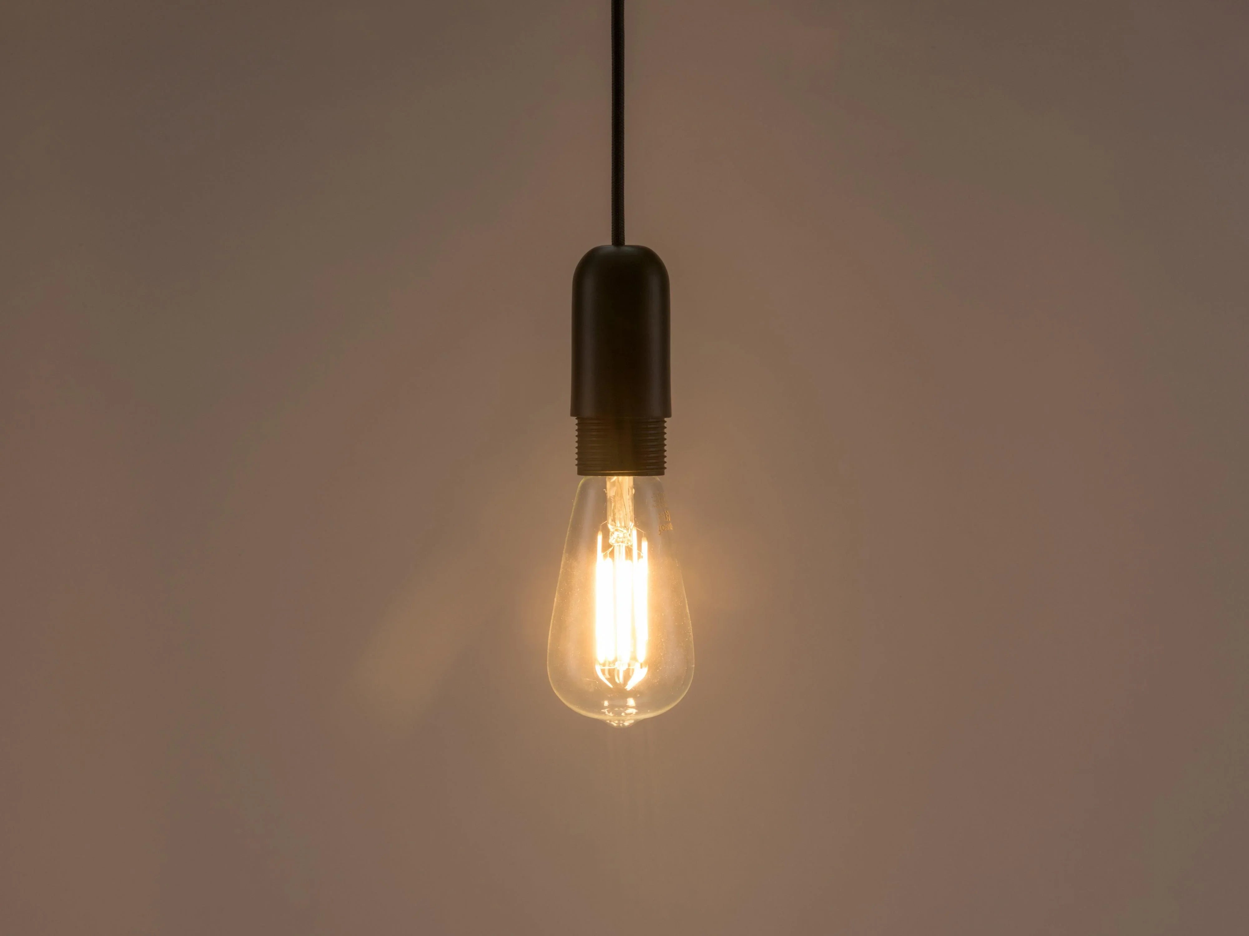 Bec e27 (es) supapa LED - PARIS14A.RO