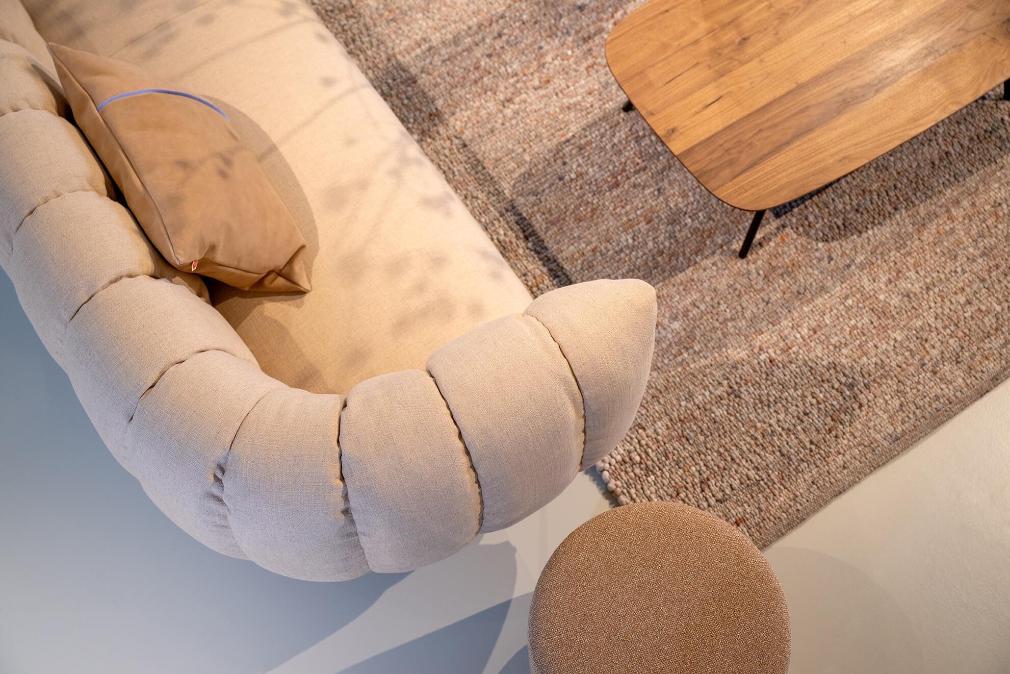 Canapea Puffer cu 4 locuri - Jess Design - PARIS14A.RO