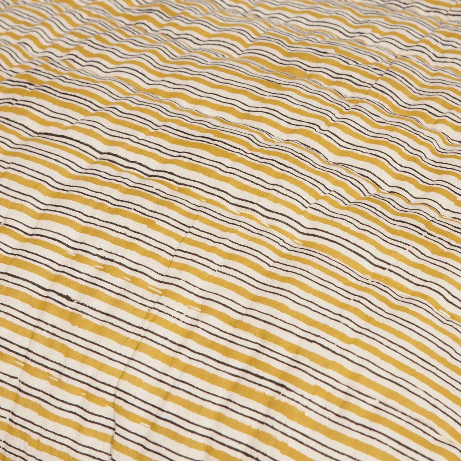 CHEVRON QUILT/PLAID PRINT HANDQUILT BLACK/MUSTARD 220x265CM - PARIS14A.RO