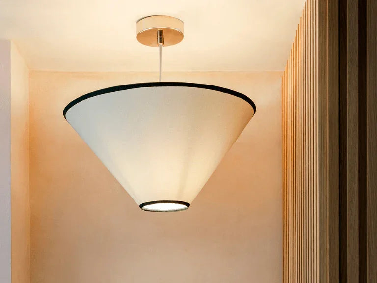 Con alb nuanță deschisă - PARIS14A.RO