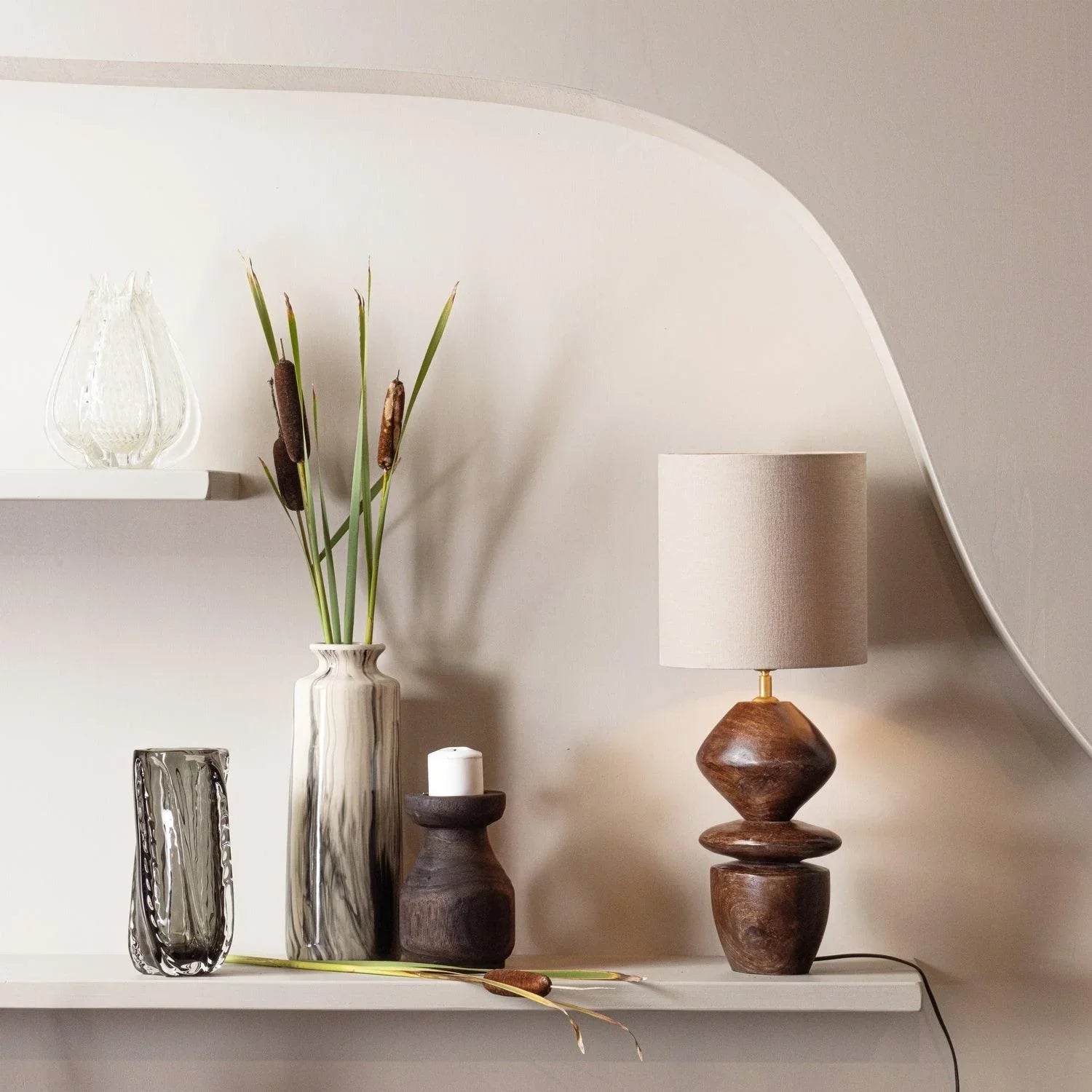 CROWN HANDSHAPED VASE GLASS OFF WHITE 24x18CM - PARIS14A.RO