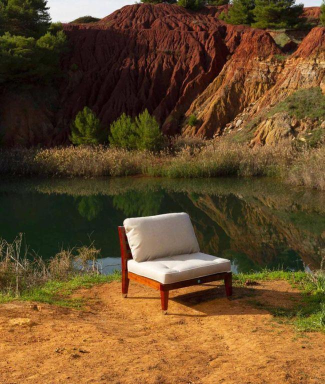 Fotoliu cu spatar C'est la Vie din mahon - Unopiù - PARIS14A.RO