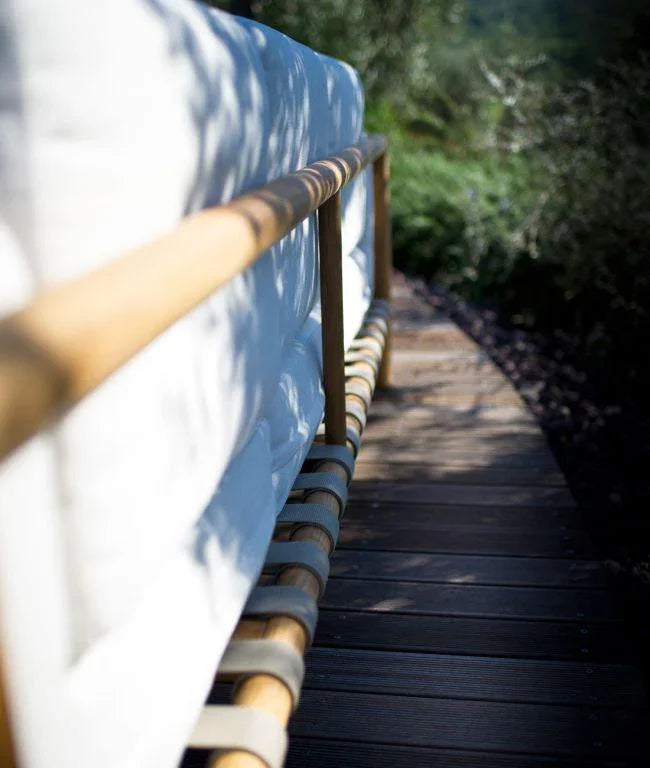 Fotoliu Pevero din lemn de tec - Unopiù - PARIS14A.RO