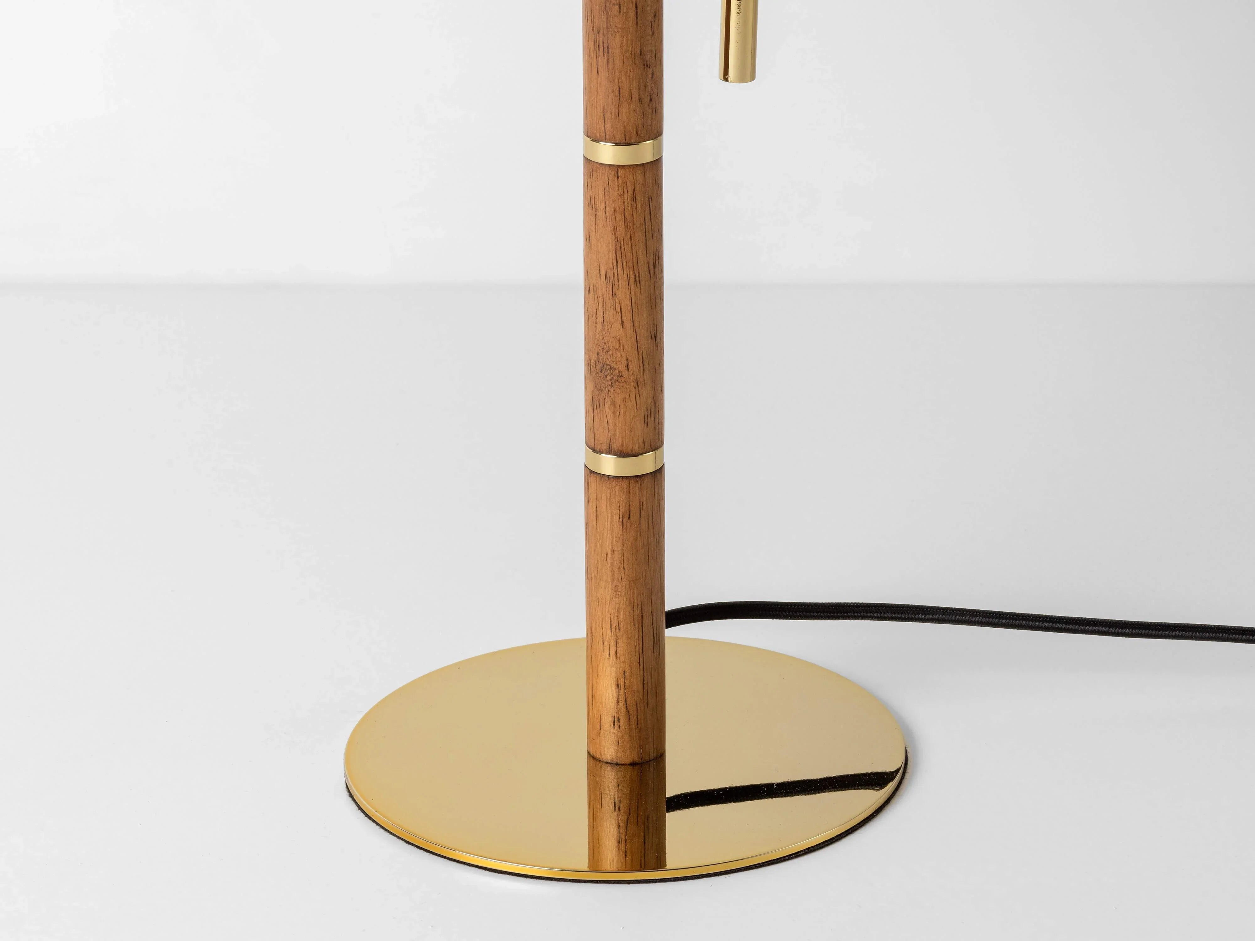 Lampă de masă cu discuri din alamă - PARIS14A.RO