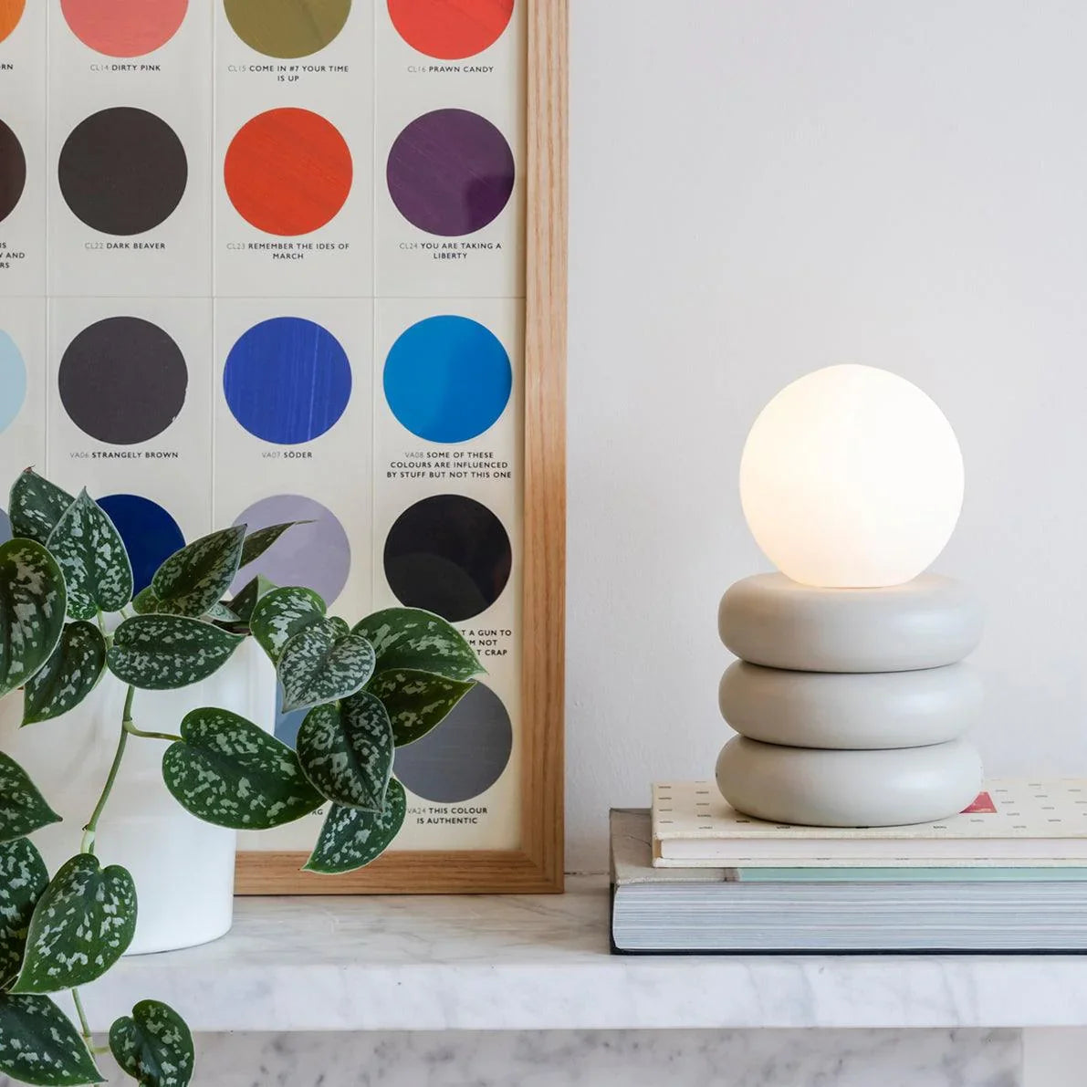 Lampă de masă fără fir cu tub gri nisip - PARIS14A.RO