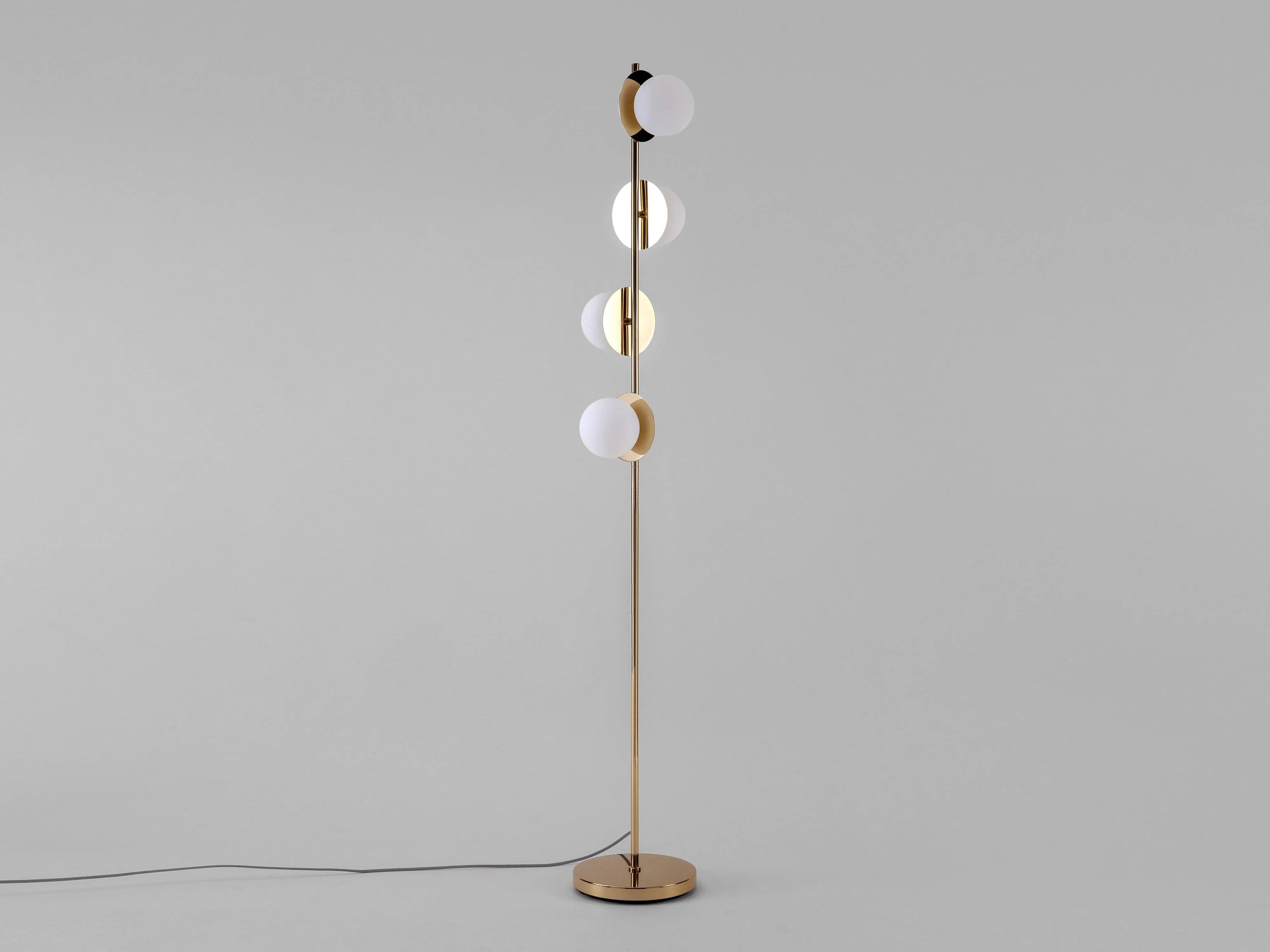 Lampă de podea din alamă cu disc opal - PARIS14A.RO