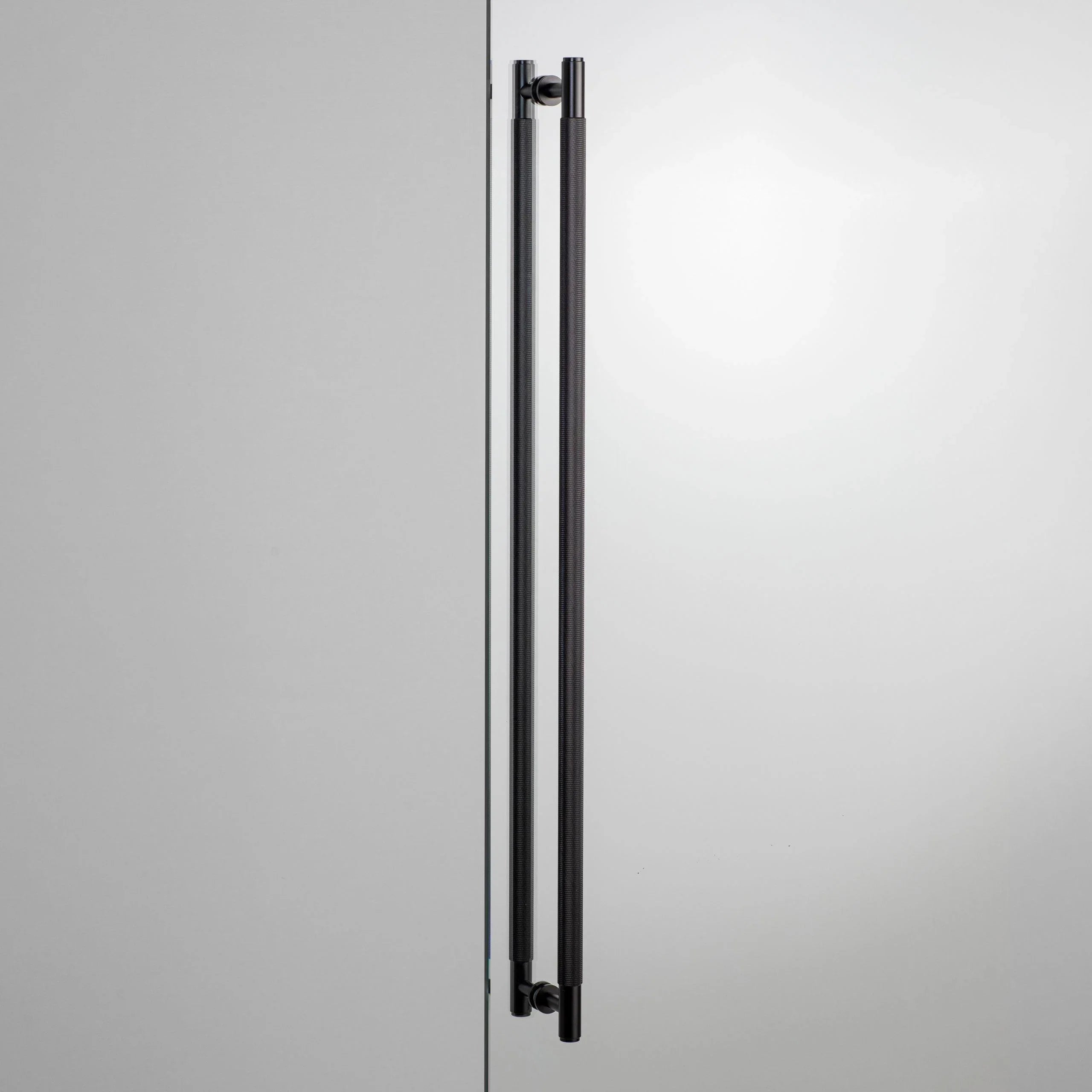 Maner pentru dulap cu doua fete / CROSS - Buster & Punch - PARIS14A.RO