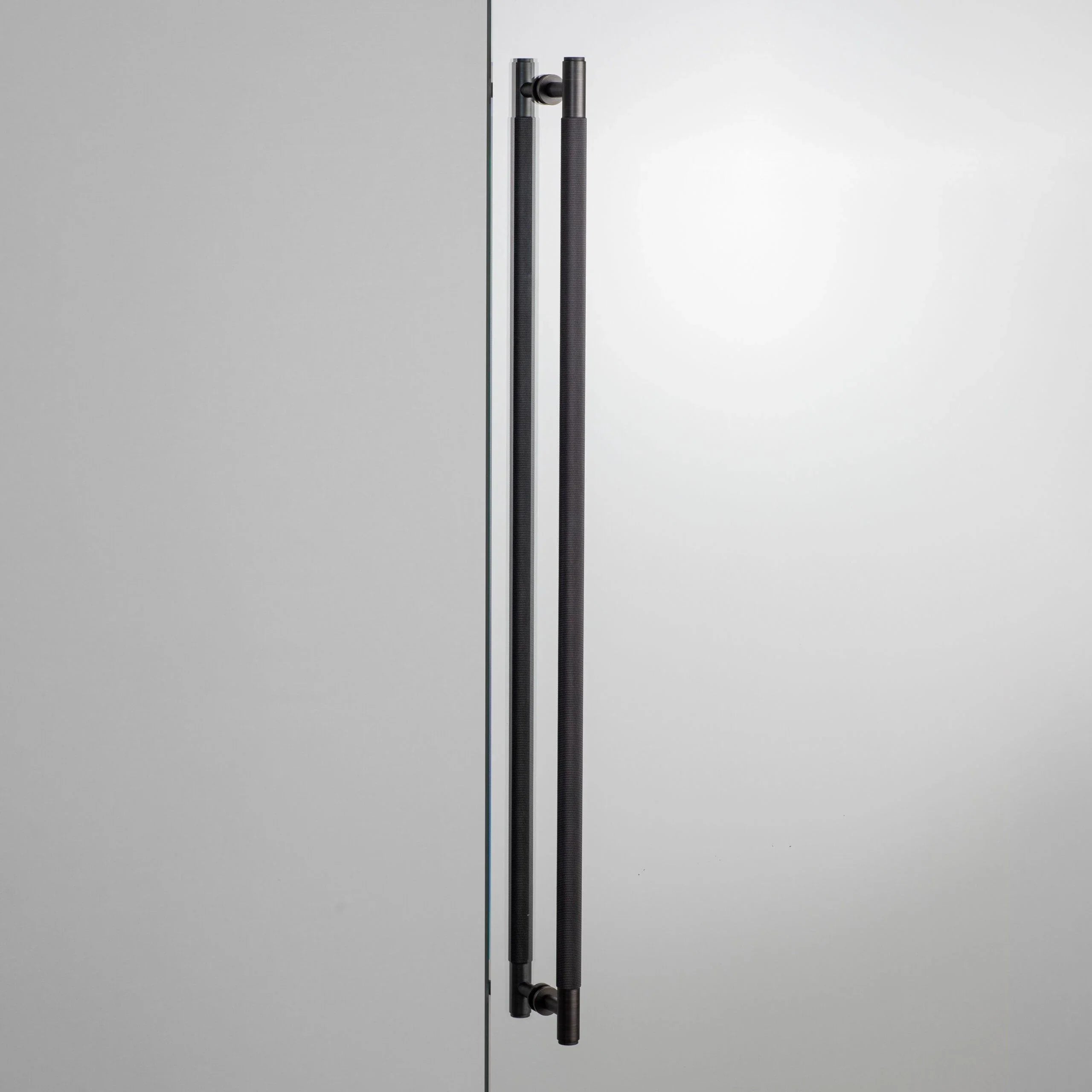 Maner pentru dulap cu doua fete / CROSS - Buster & Punch - PARIS14A.RO