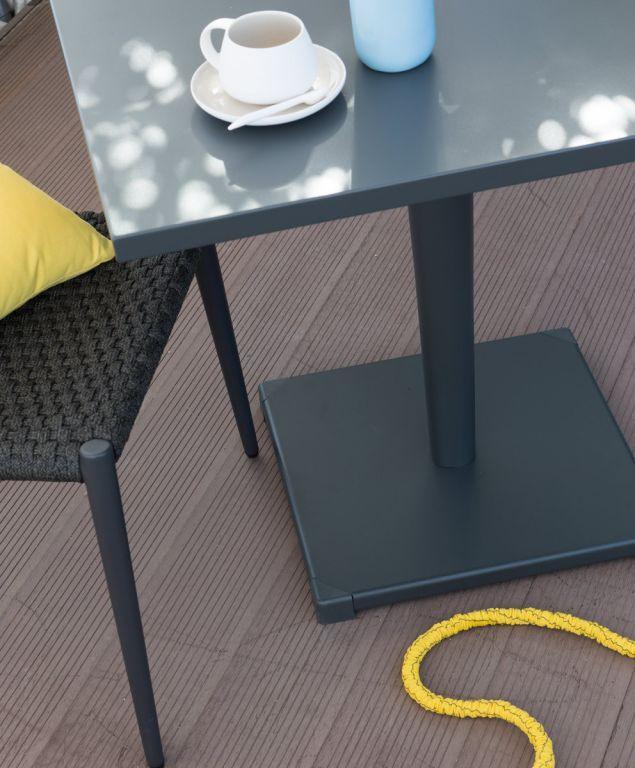 Masa patrata Luce cu blat din aluminiu - Unopiù - PARIS14A.RO