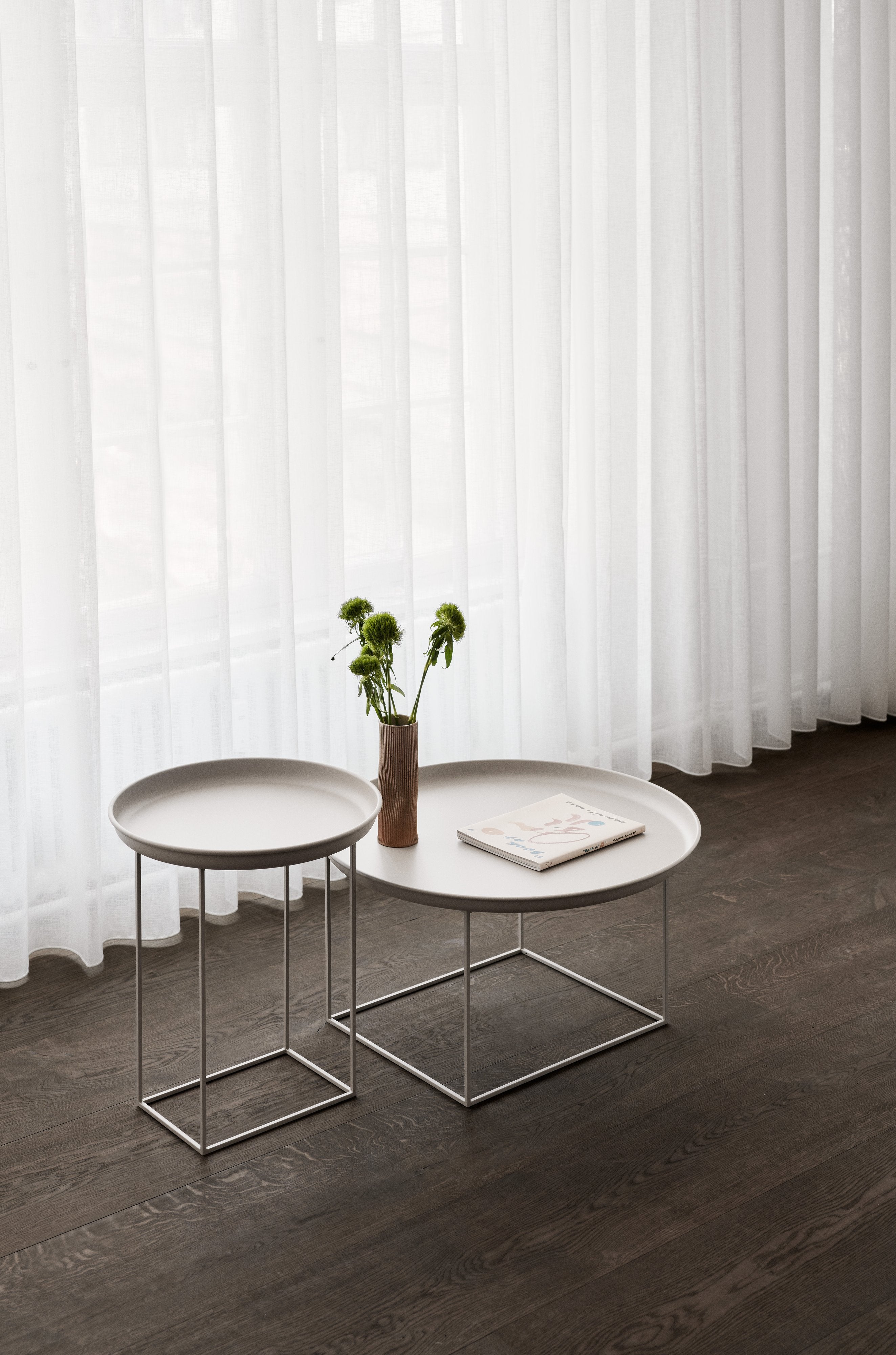 NORR11 masuta cafea Duke Medium | fier | Alb antic | Ø70xh45 cm