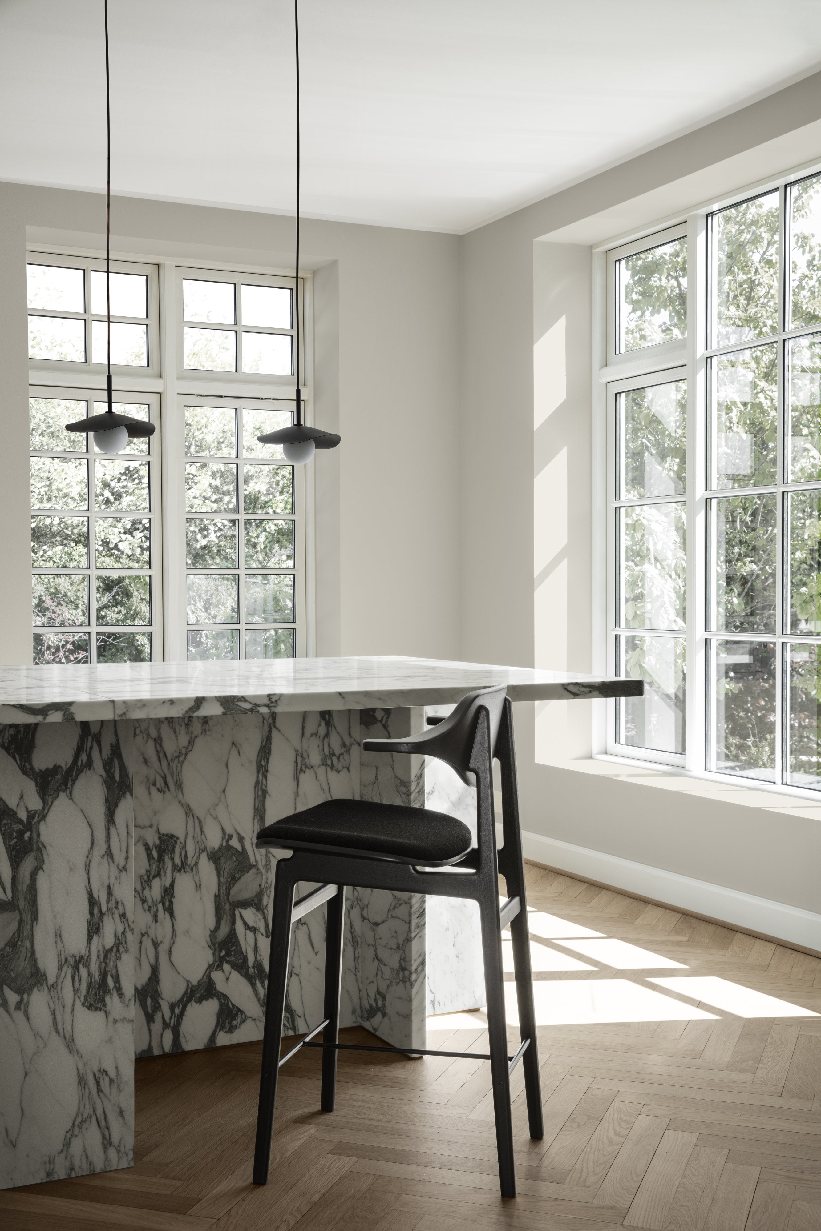 NORR11 scaun bar Bufala 75 cm netapitat | stejar FSC | Negru | 54x52xh105 cm