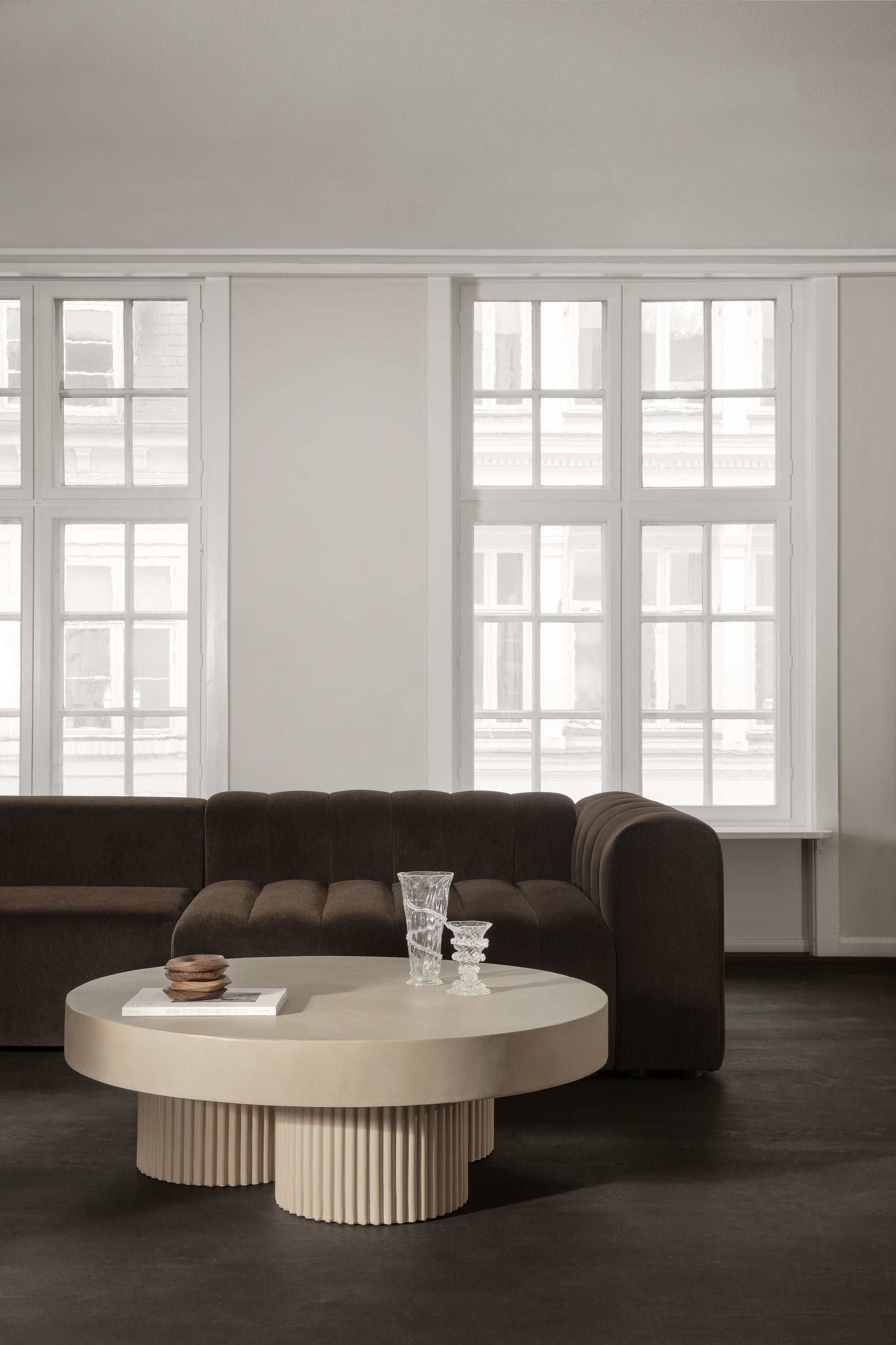 NORR11 masuta cafea Gear Round Ø120 cm | oxid de magneziu | Ø120xh39 cm