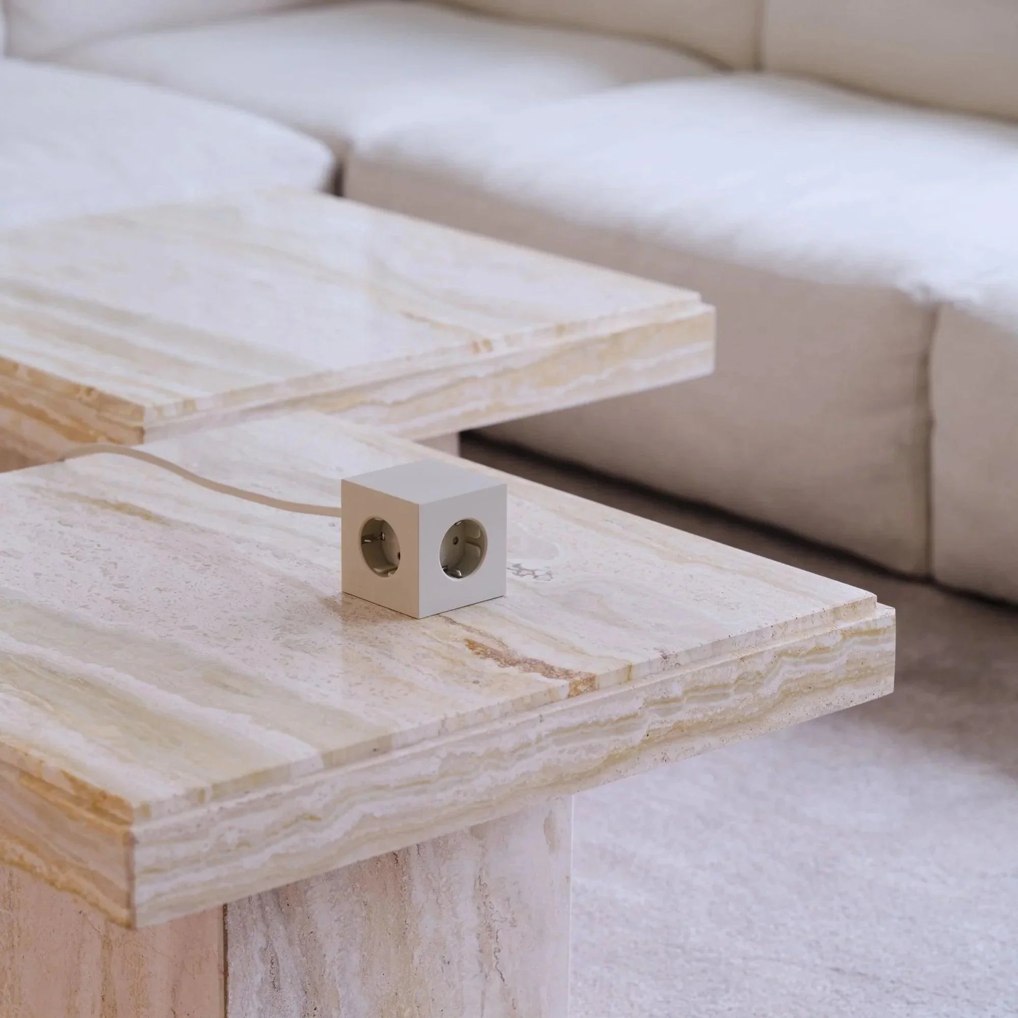 Pachet de 3 Prelungitoare tip cub Square 1 USB-C - Culoare Sand - Avolt - PARIS14A.RO