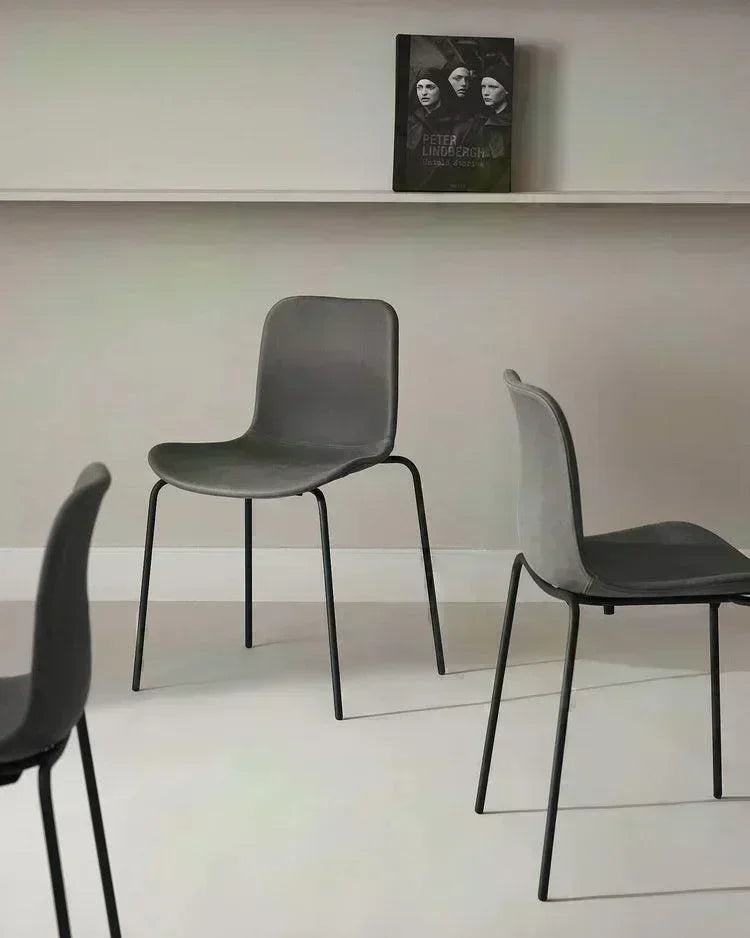 Scaun Langue cu tapiterie moale din tesatura Sheepskin - Norr11 - PARIS14A.RO