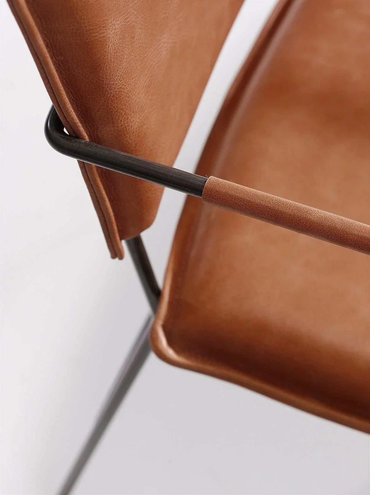 Scaun Norman cu brate - Jess Design - PARIS14A.RO