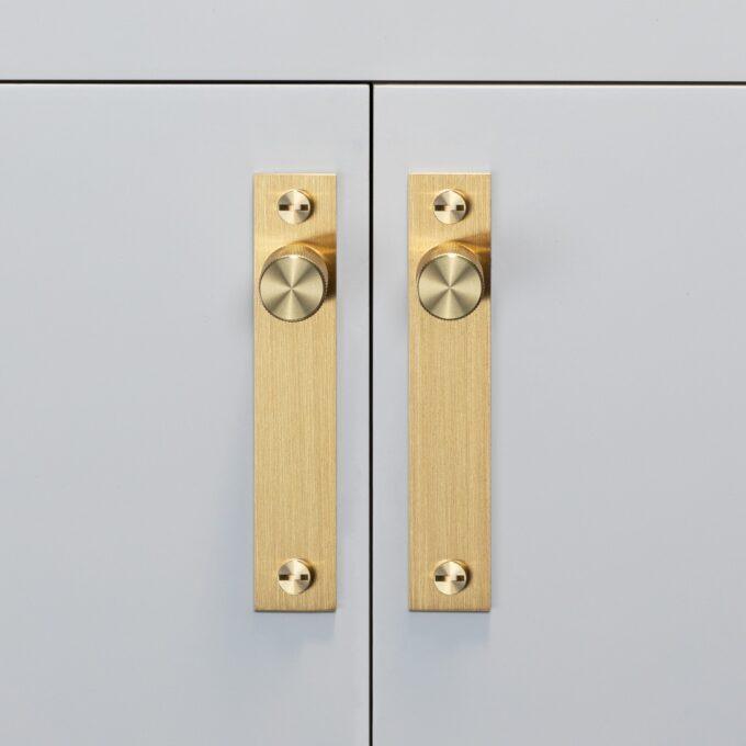 Set de manere tip buton pentru dulap / Cu placa / CROSS - Buster & Punch - PARIS14A.RO