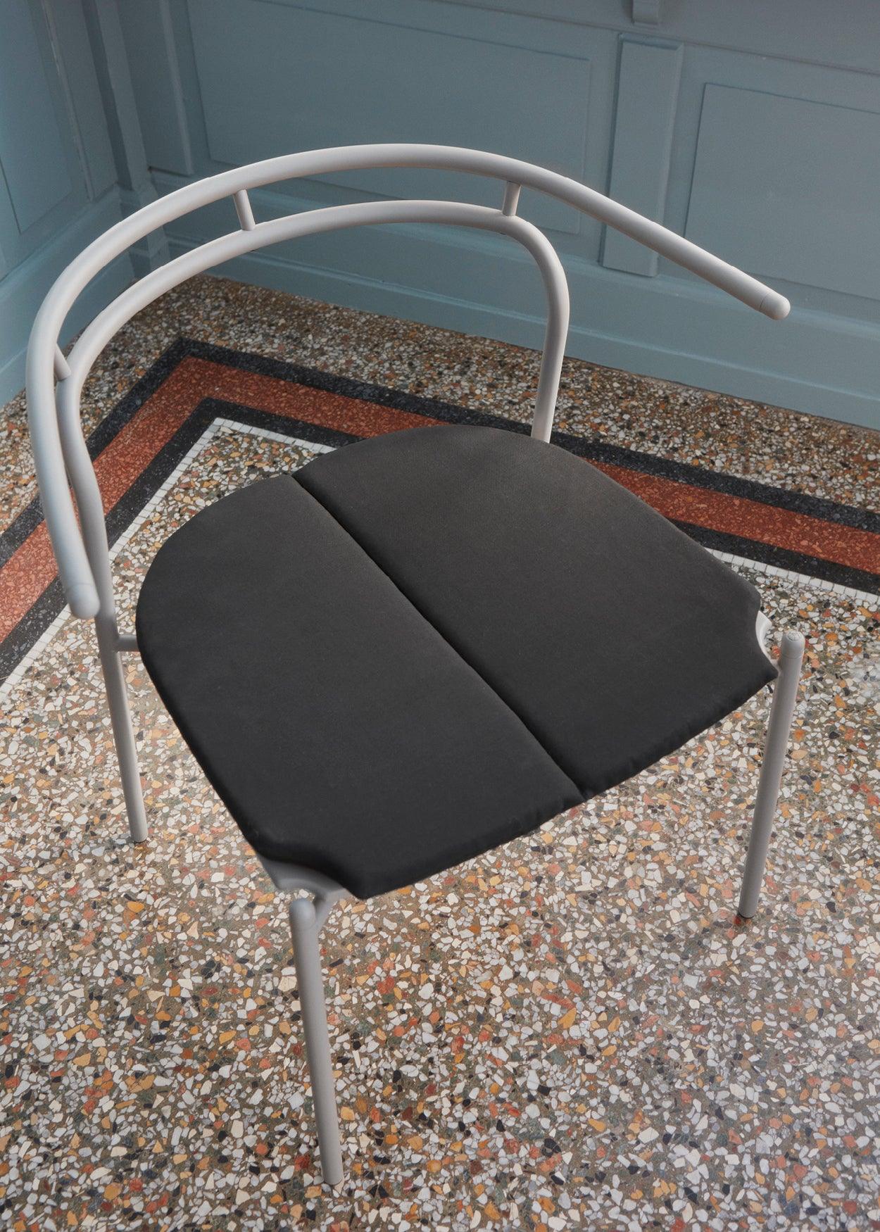 NOVO perna scaun dining negru, L49xW48.5xH1.7 CM, AYTM - PARIS14A.RO