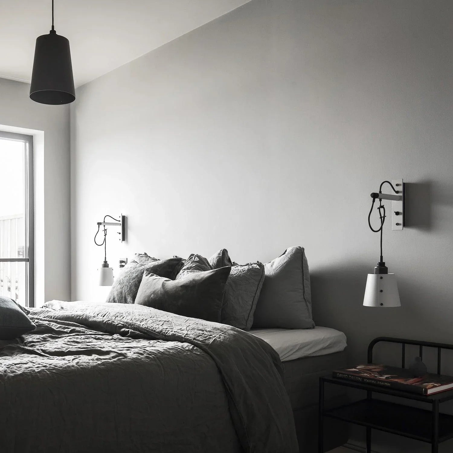 Abajur HOOKED / LARGE / GRAPHITE - Buster & Punch - PARIS14A.RO