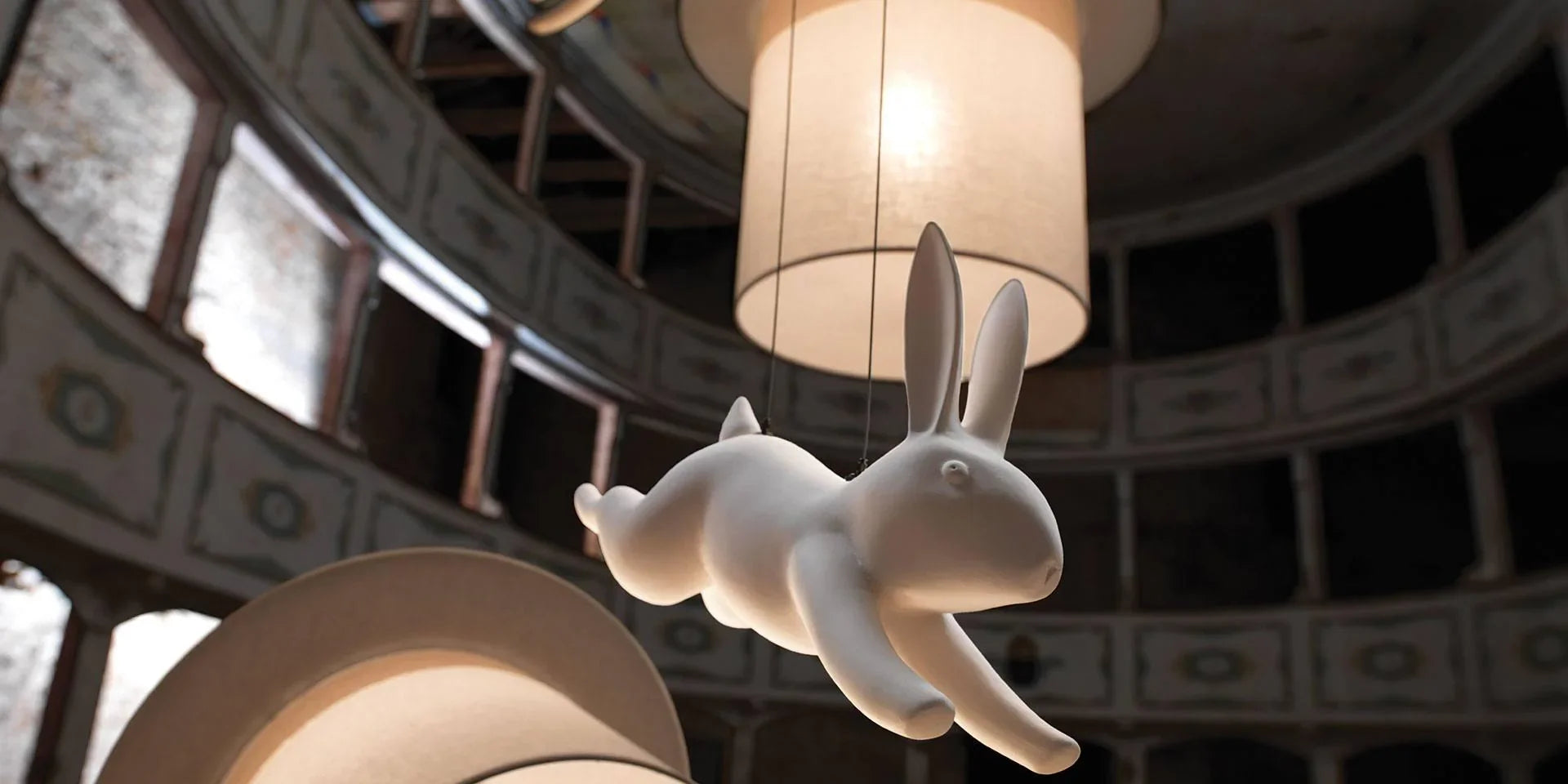 Accesoriu iepure pentru pendul in forma de joben Wow! by Karman - PARIS14A.RO