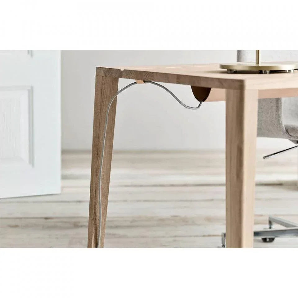 Birou maro deschis din lemn de stejar 70x130 cm Graceful Bolia - PARIS14A.RO