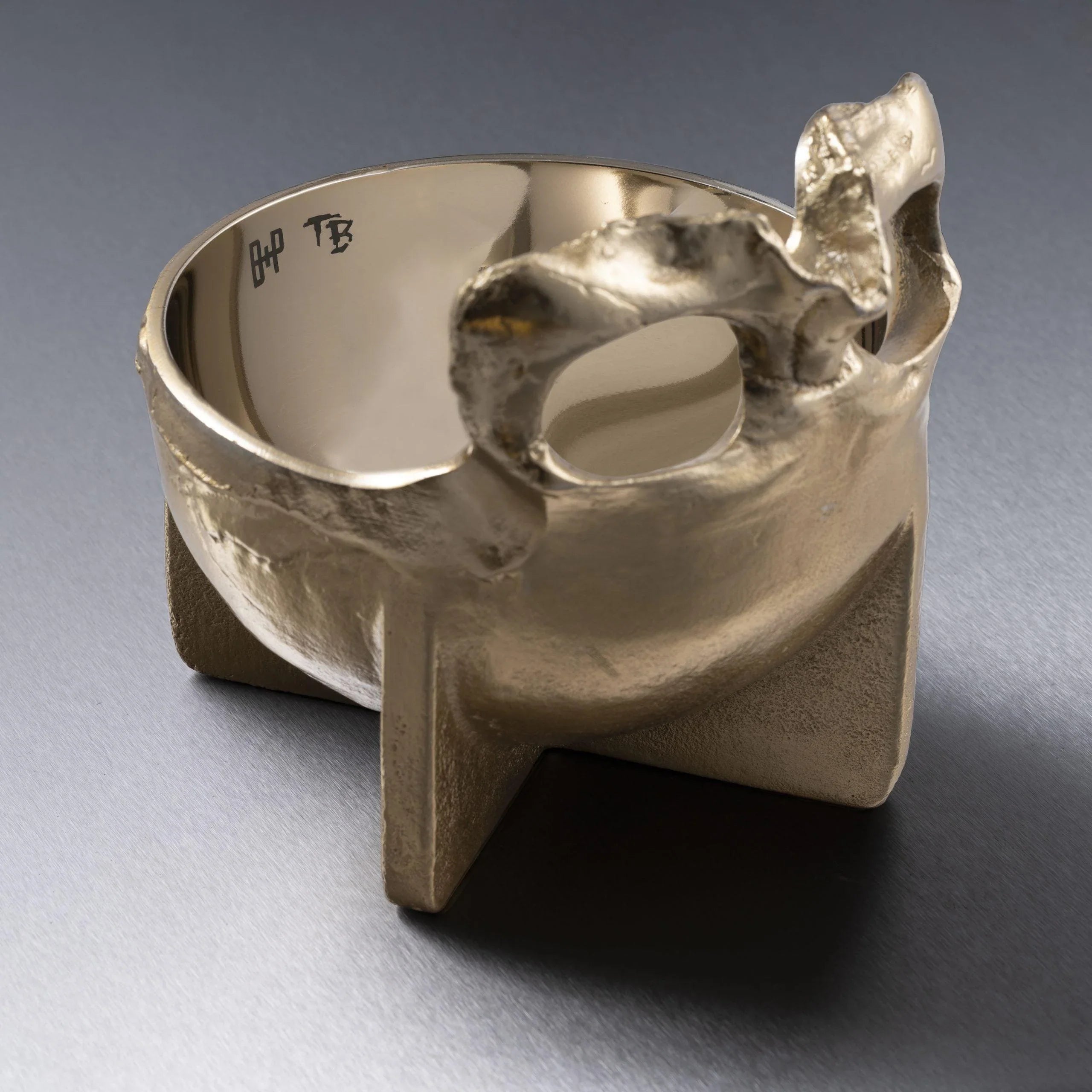 Bol tip craniu / TRAVIS BARKER - Buster & Punch - PARIS14A.RO