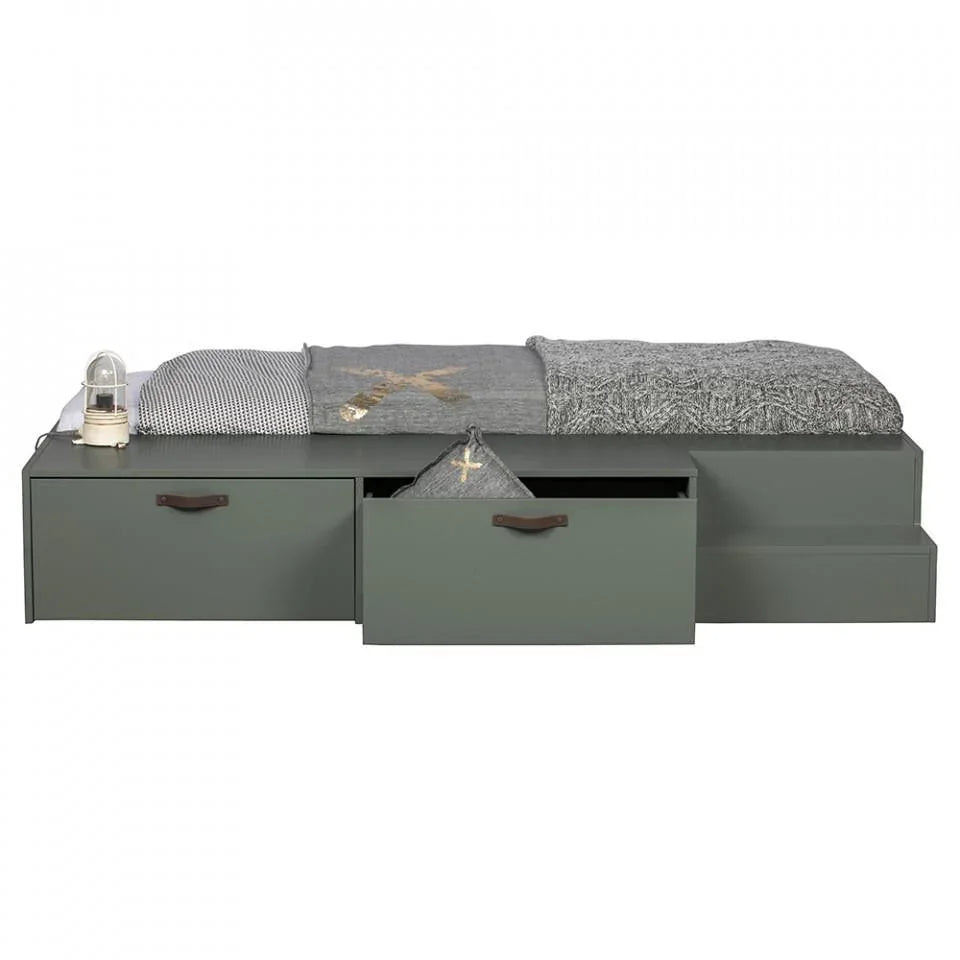 Cadru pat verde din lemn de pin 131x204 cm Stage - PARIS14A.RO