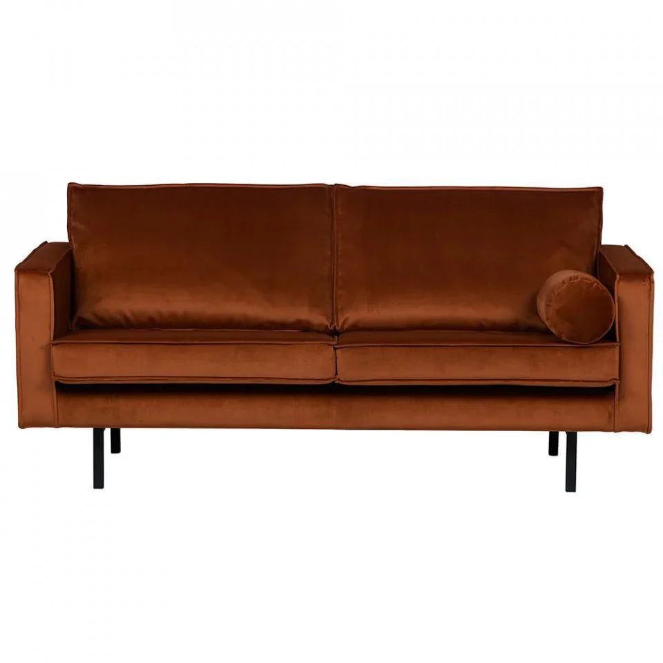 Canapea maro din catifea pentru 2,5 persoane Rodeo Rust - PARIS14A.RO