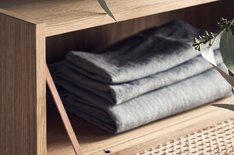 Comoda maro din lemn 90 cm Cana Bolia - PARIS14A.RO